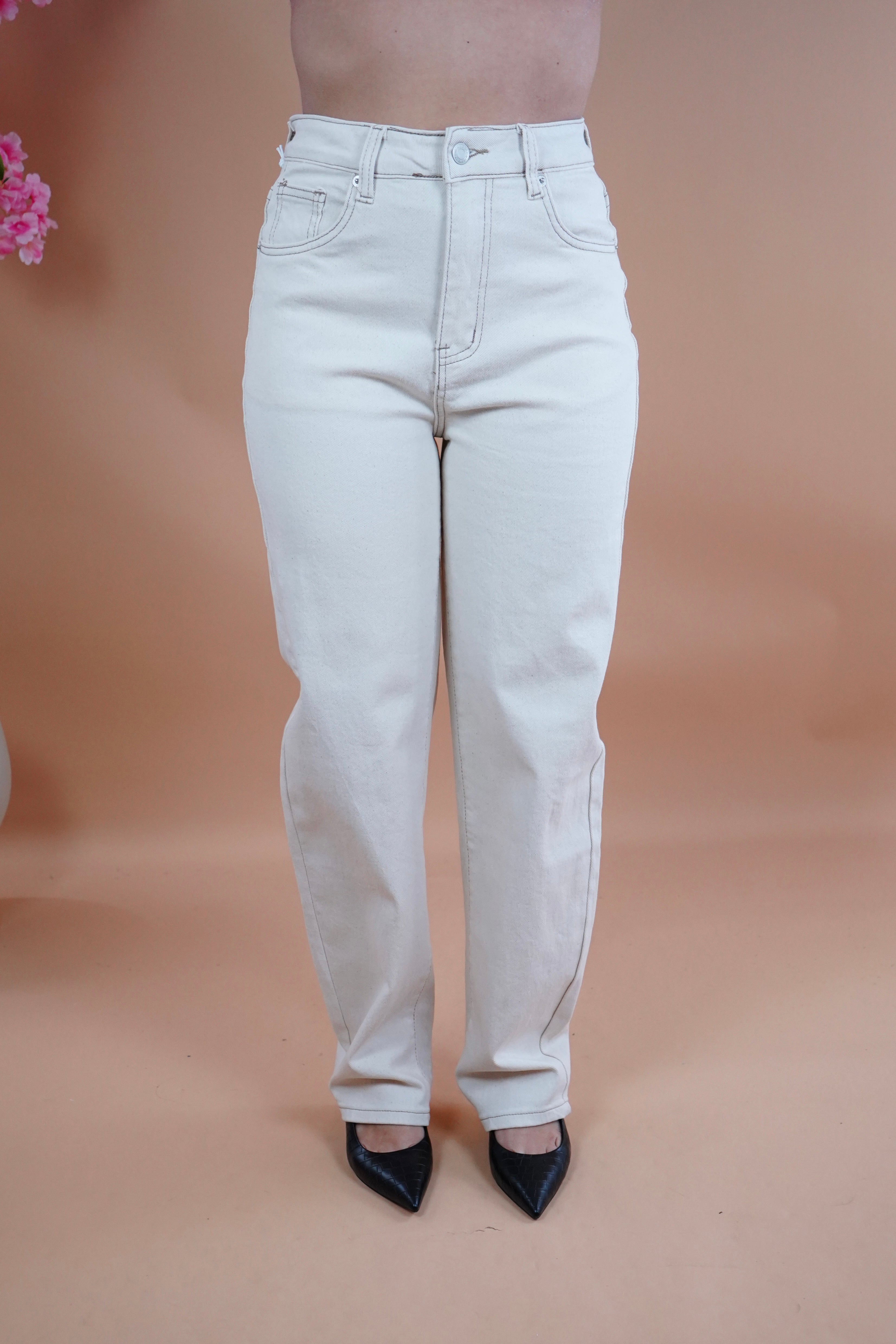 JEANS MOMFIT PANNA