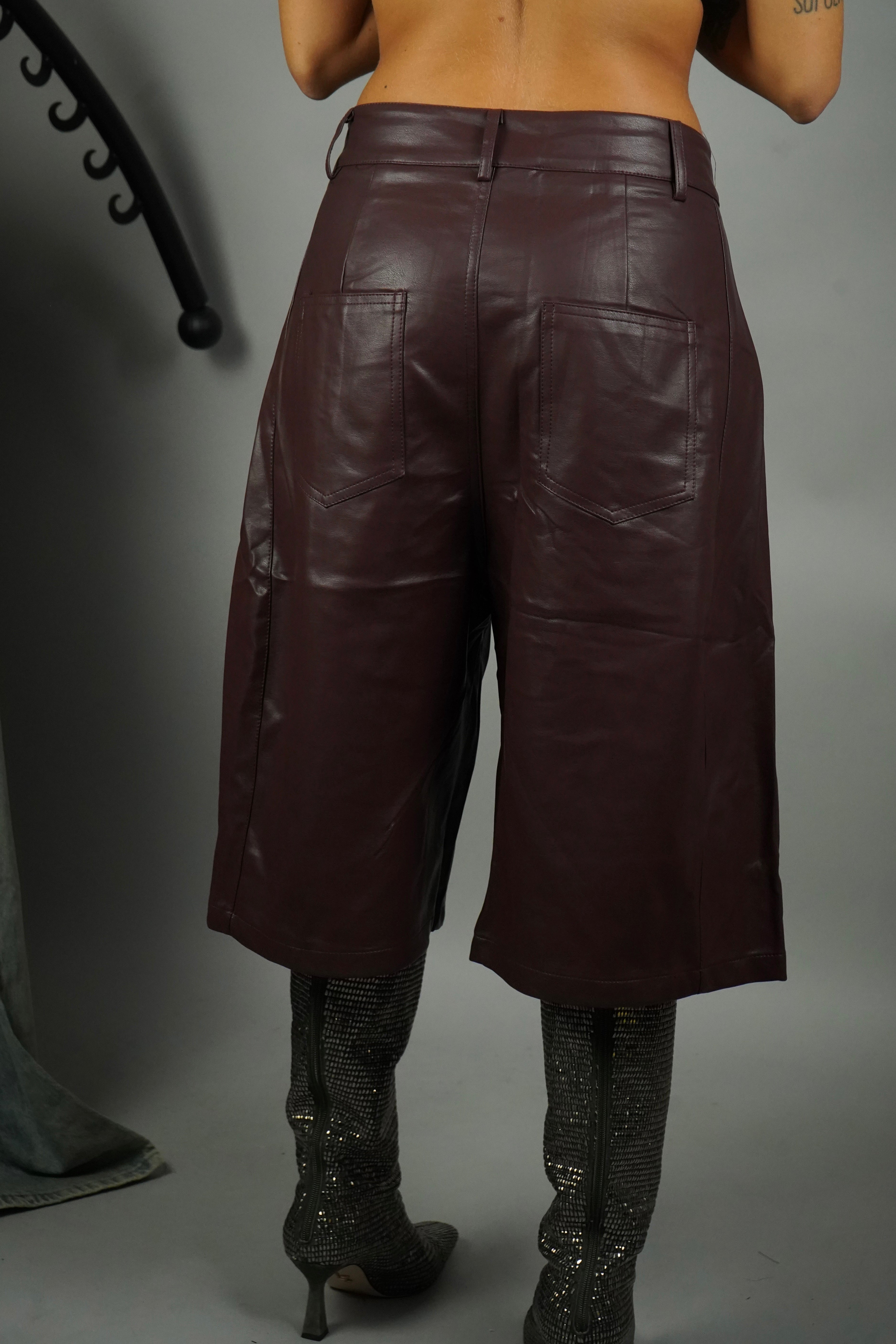 BERMUDA ECOPELLE BAGGY BORDEAUX