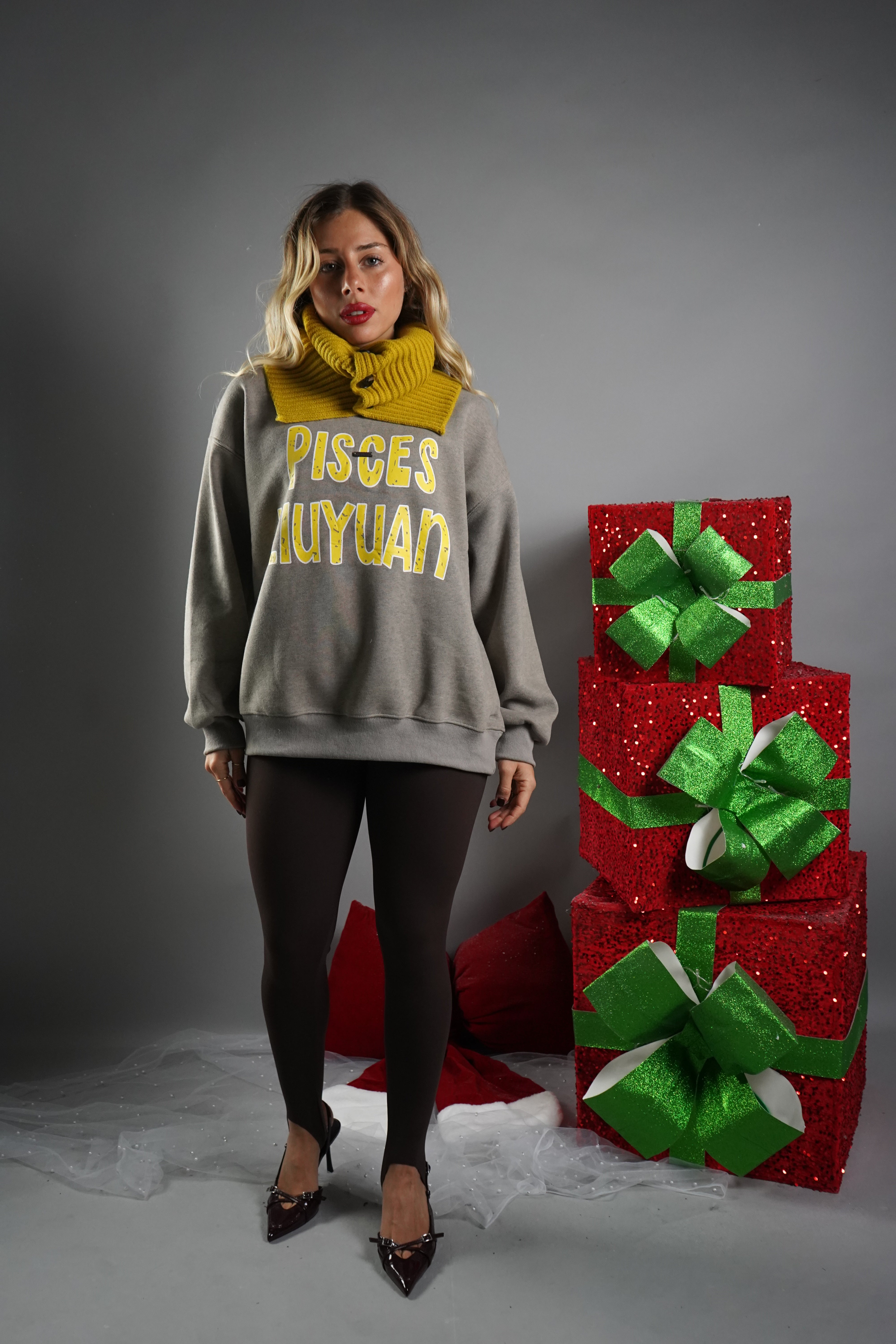 FELPA LUIS CON SCIARPA FANGO