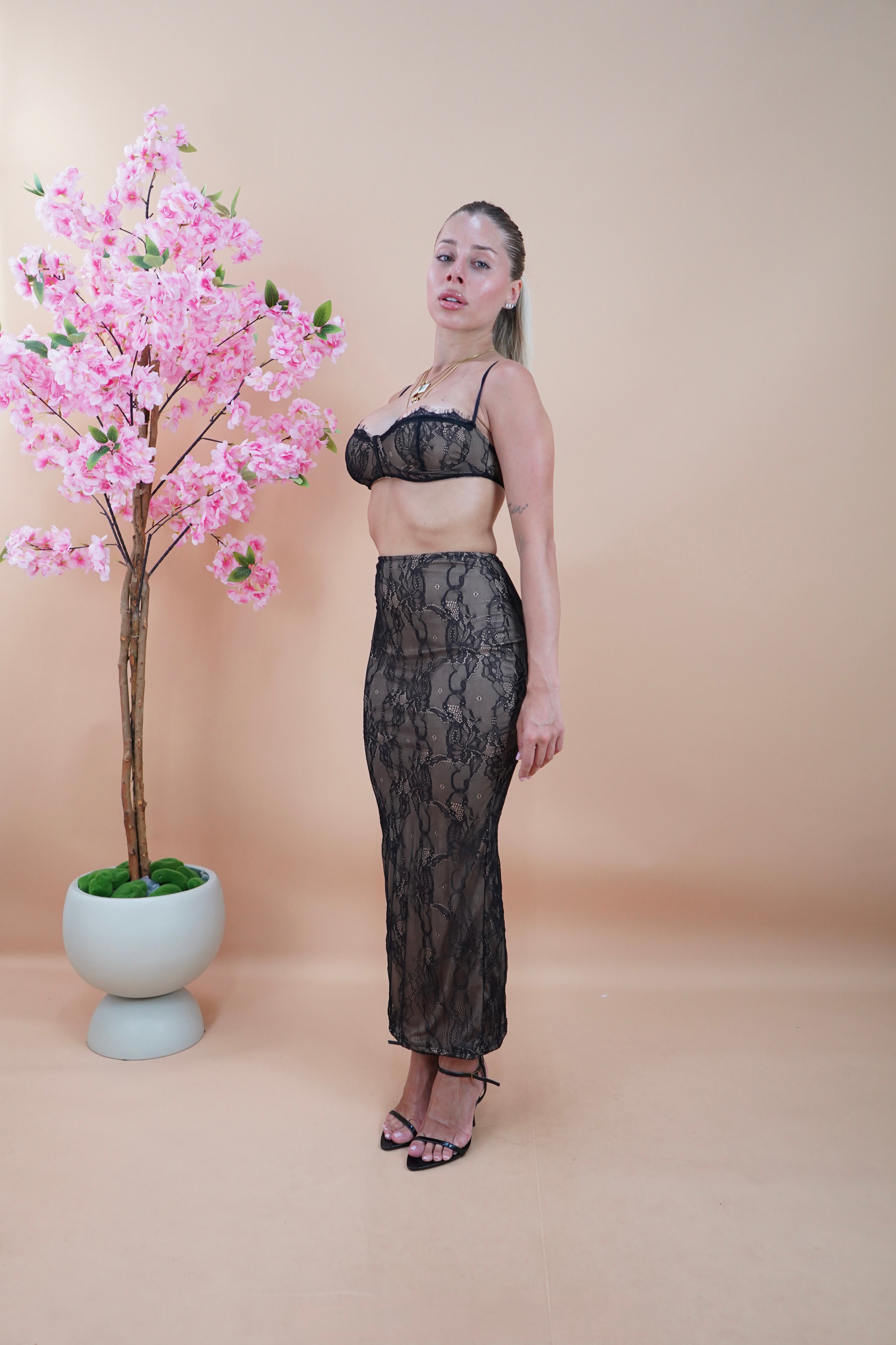 COORDINATO BELEN IN PIZZO NERO
