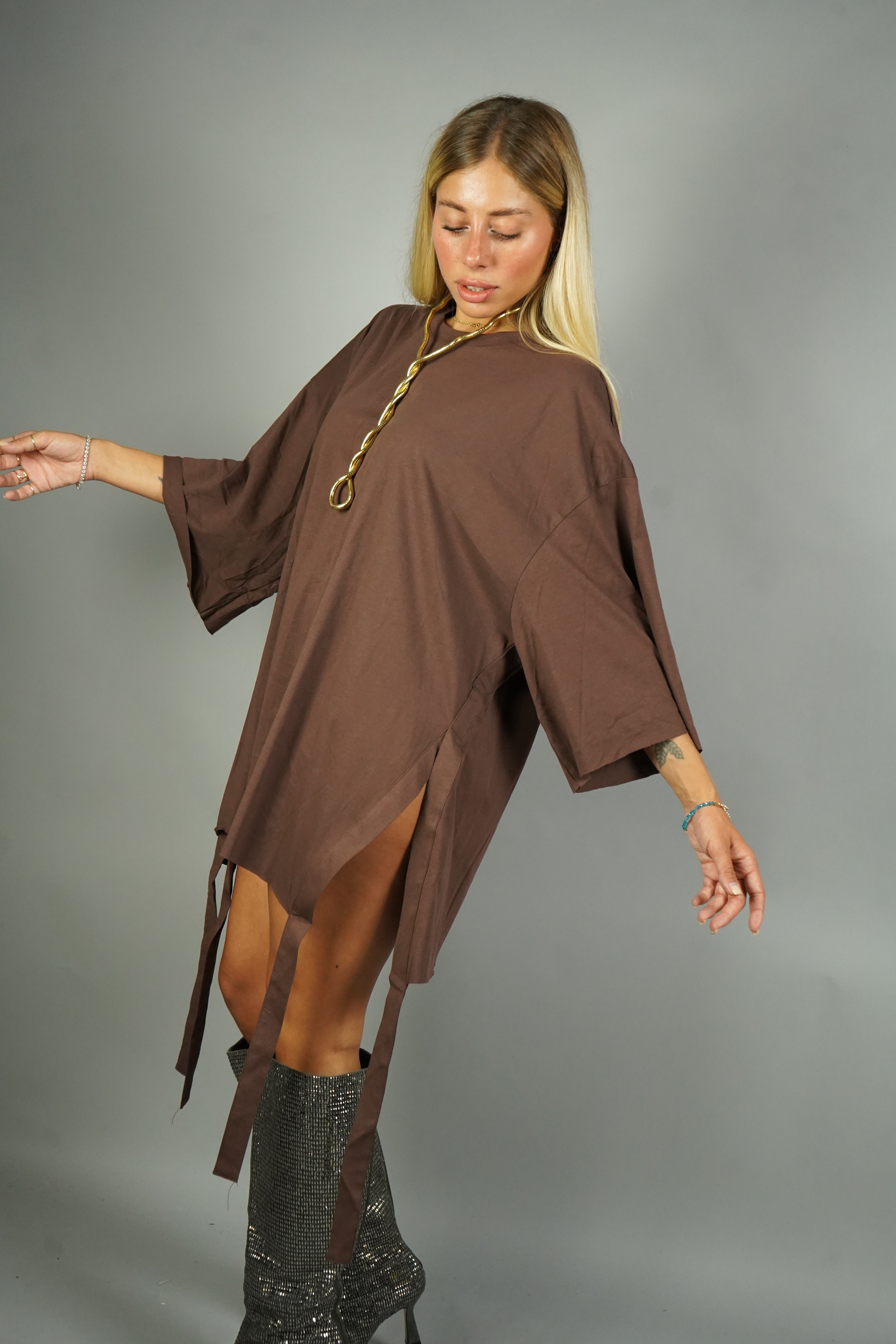 MAXI T-SHIRT MARIKA MARRONE