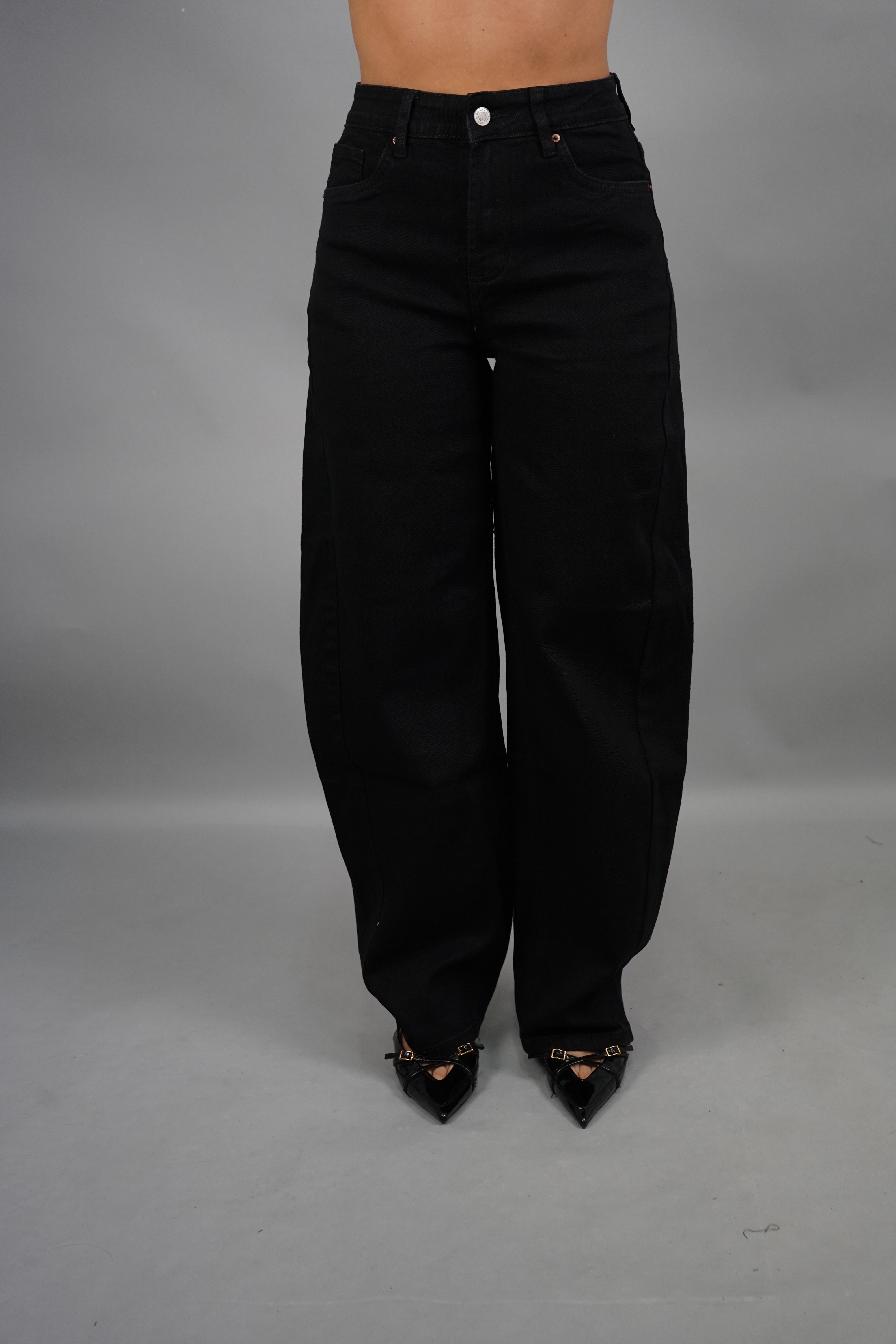 JEANS NERO BALLON FIT