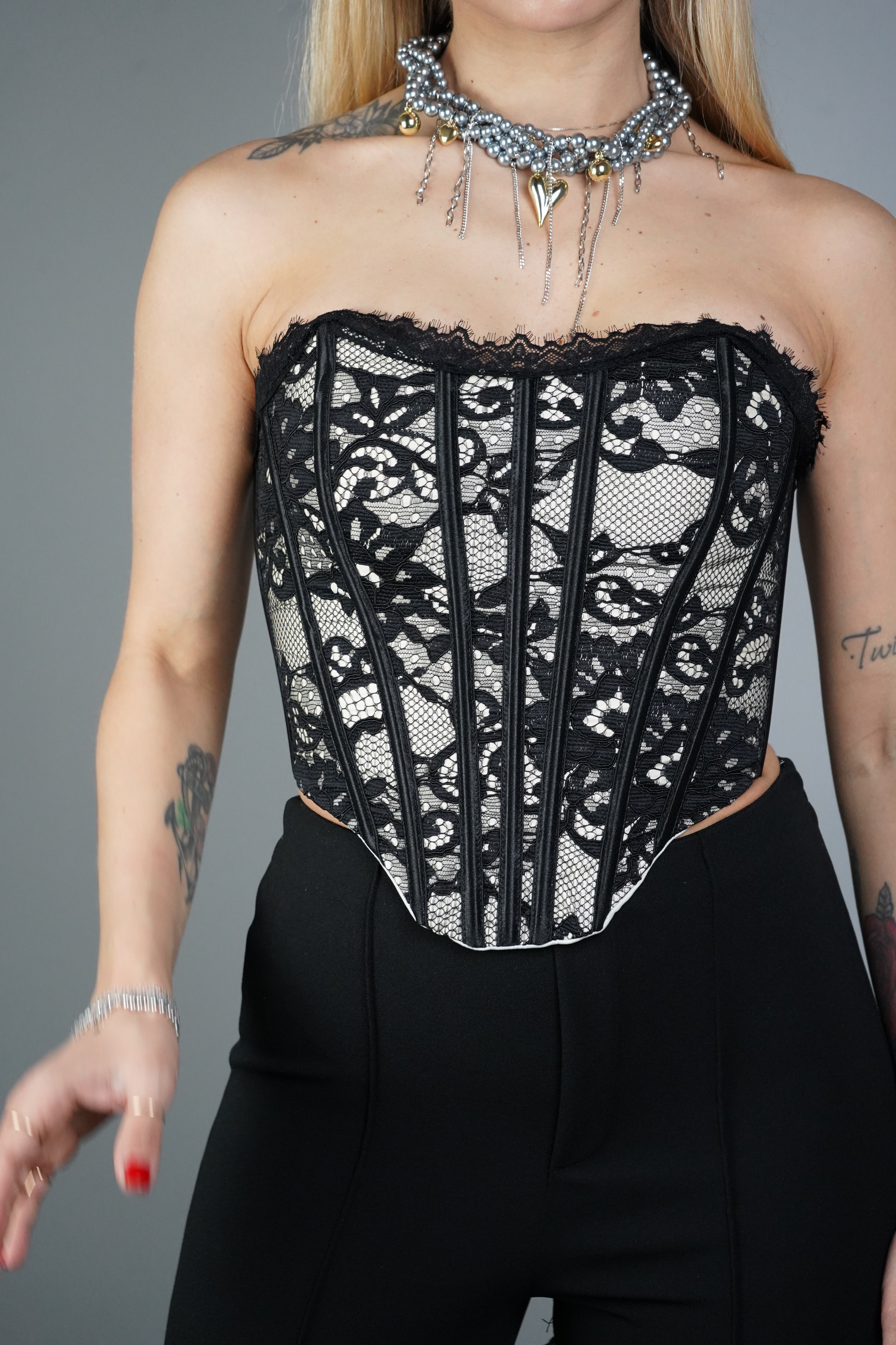 CORSETTO IN PIZZO