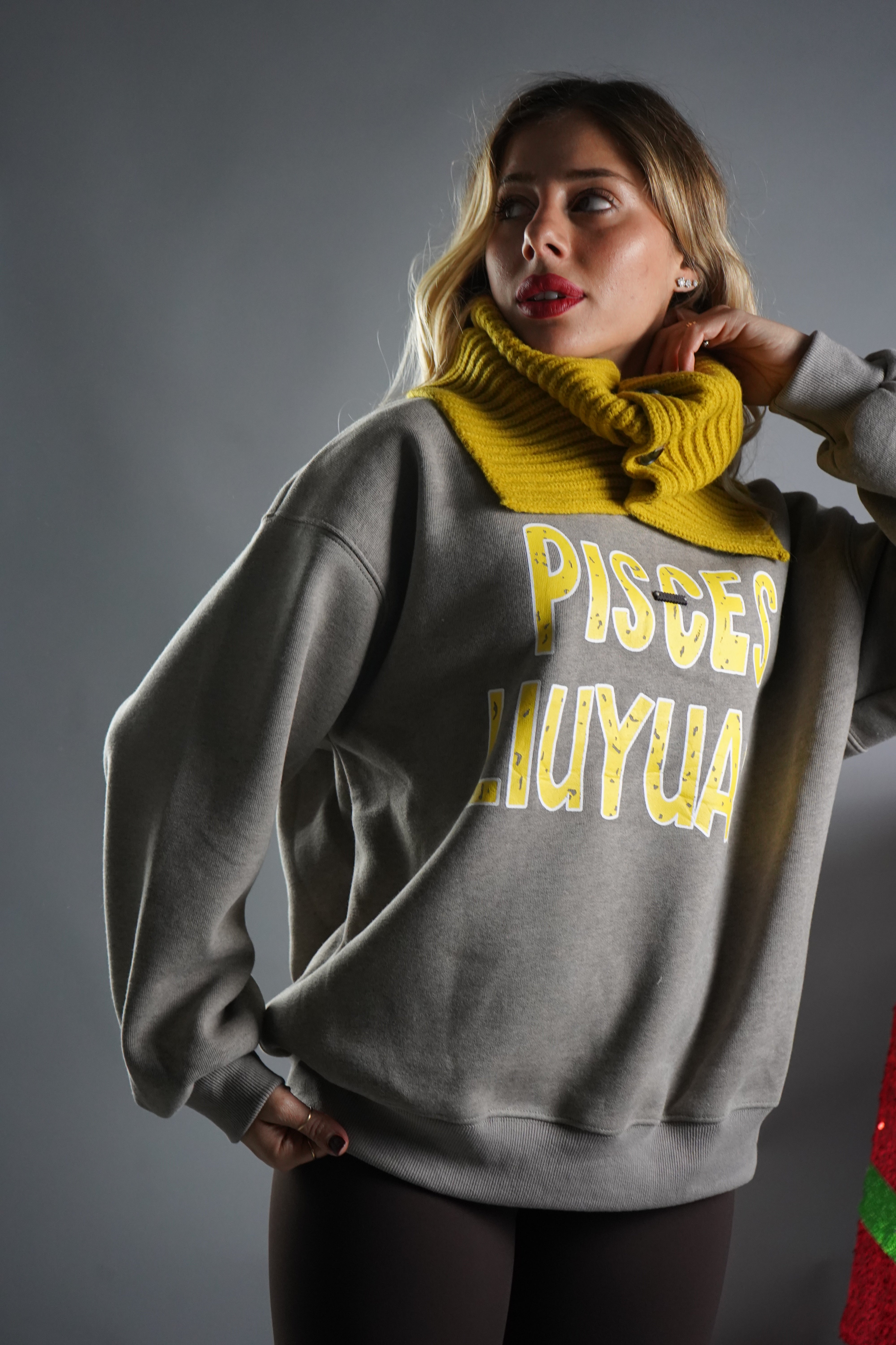 FELPA LUIS CON SCIARPA FANGO