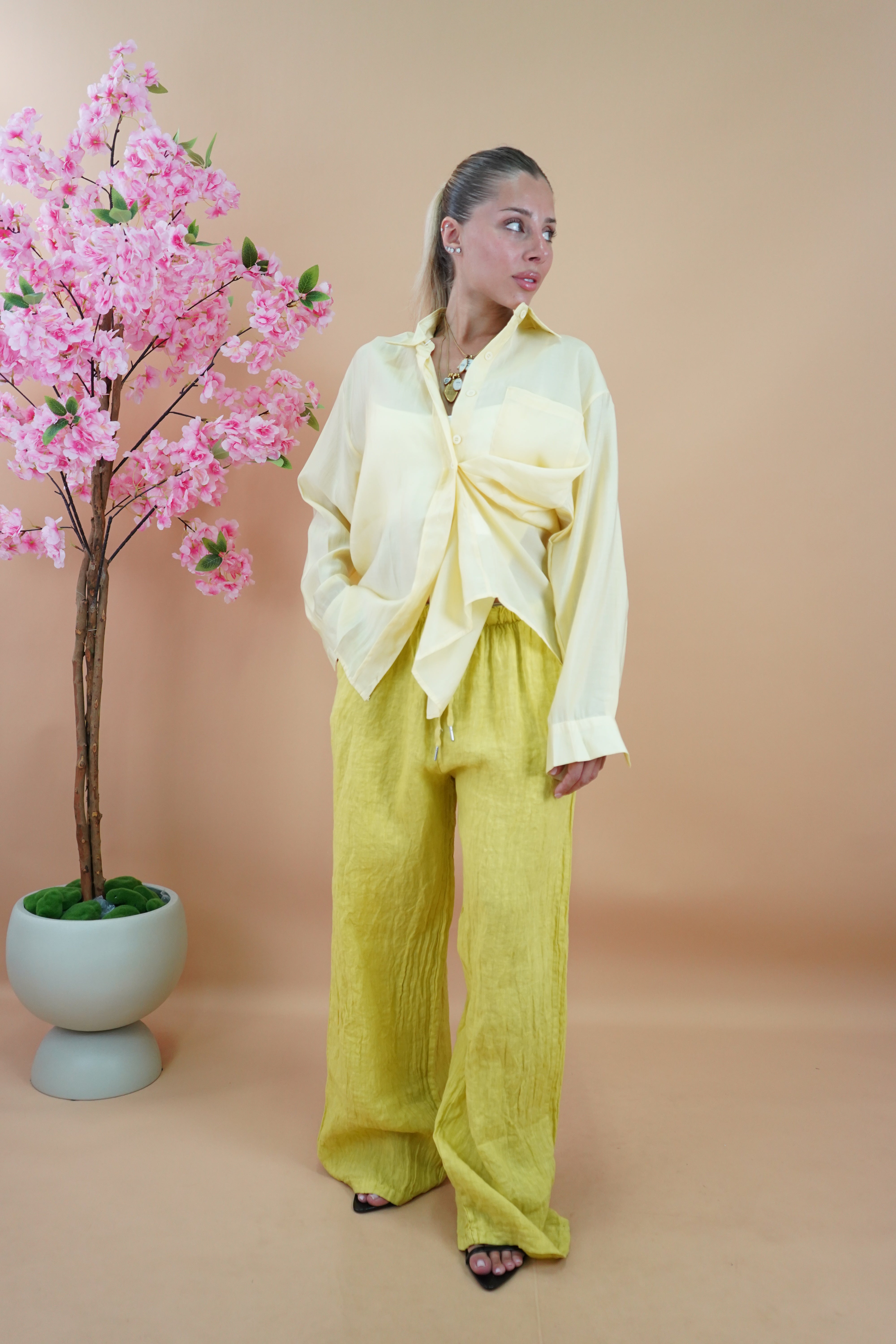 CAMICIA SEMIVELATA BOTTONE PUNTO VITA GIALLA