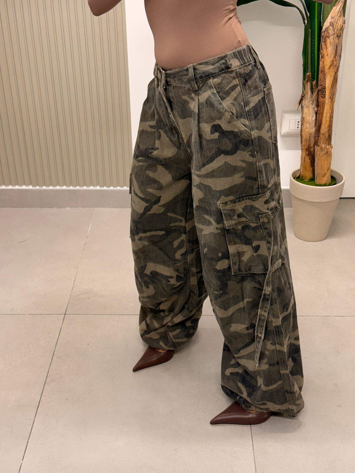 JEANS CARGO MIMETICO