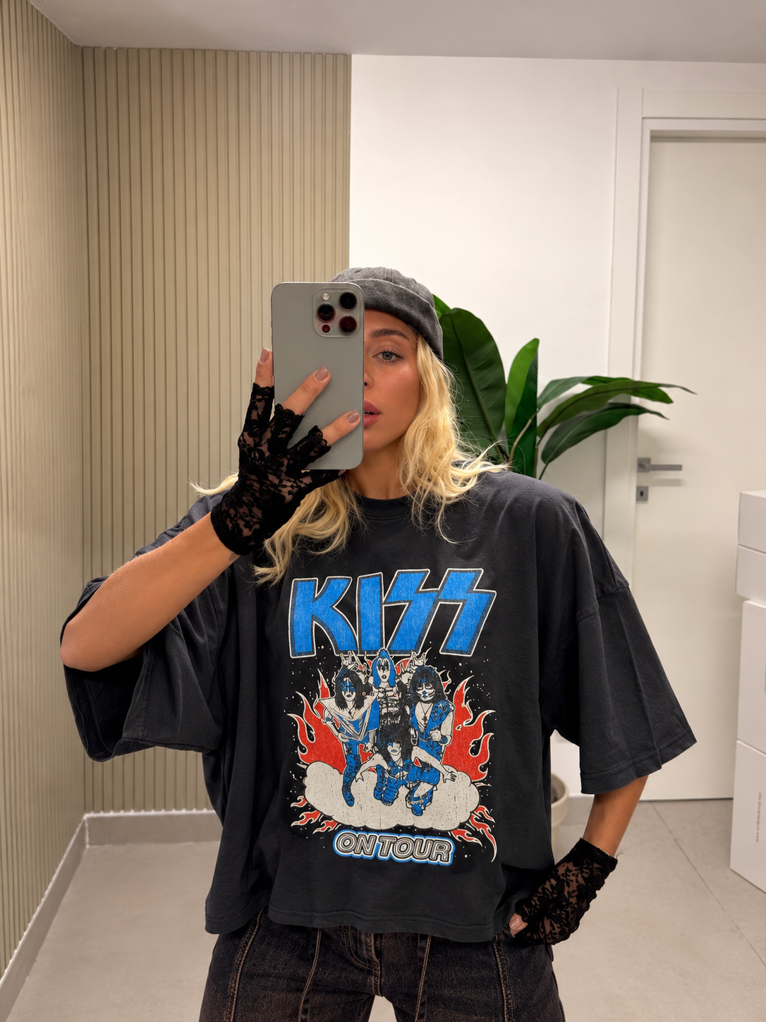 T-SHIRT BOXY BAROCK KISS NERA