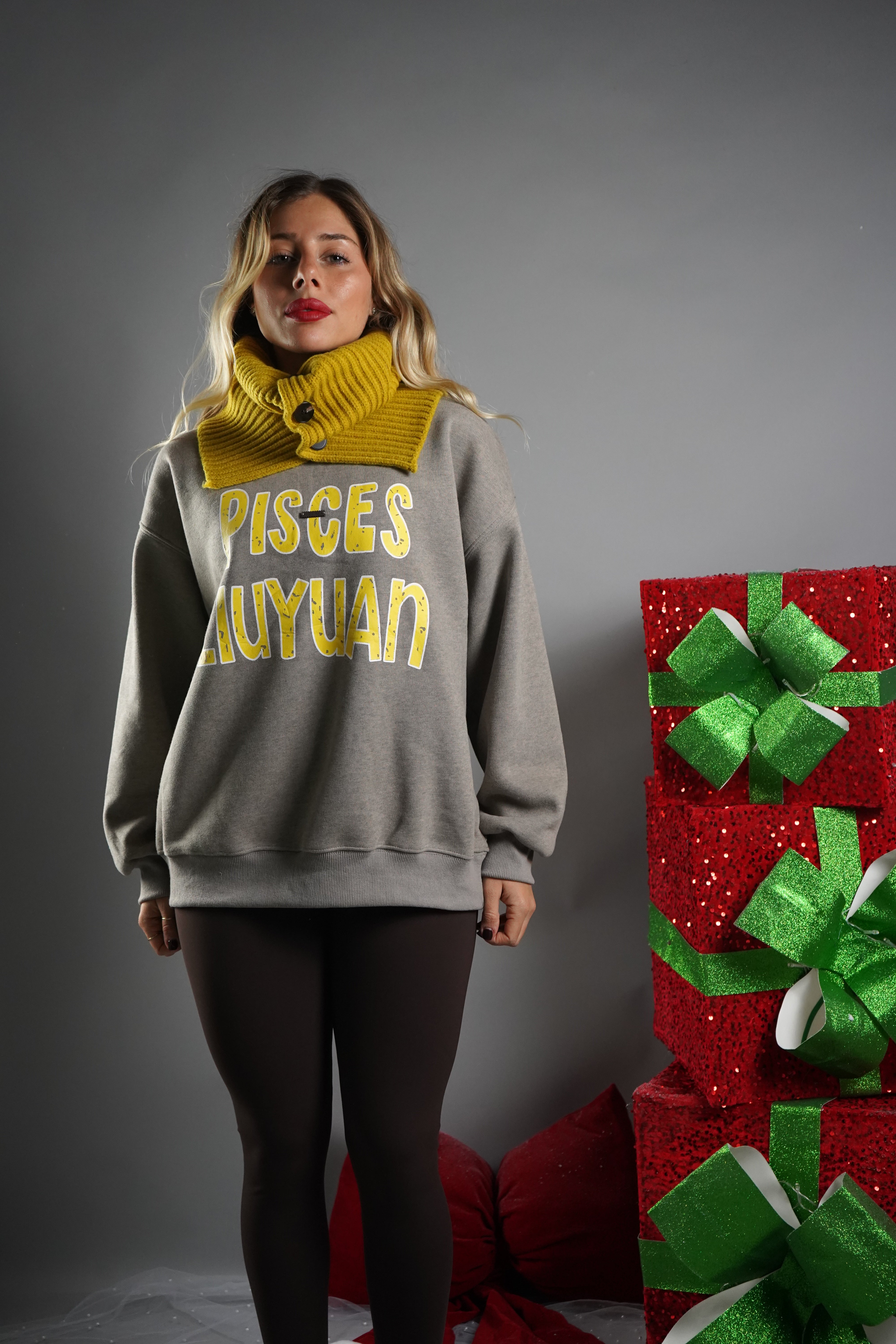 FELPA LUIS CON SCIARPA FANGO