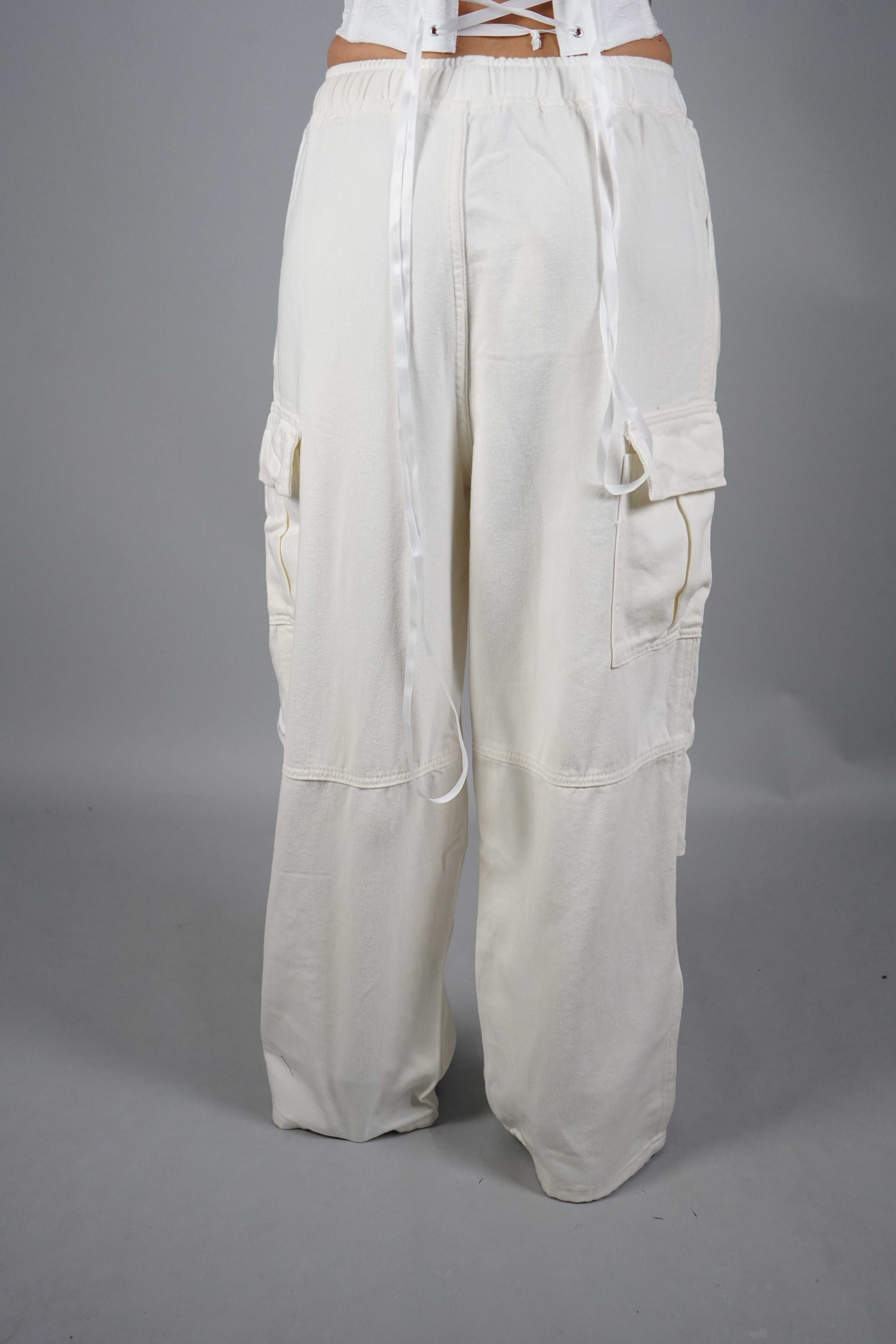 JEANS CARGO KATE BIANCO