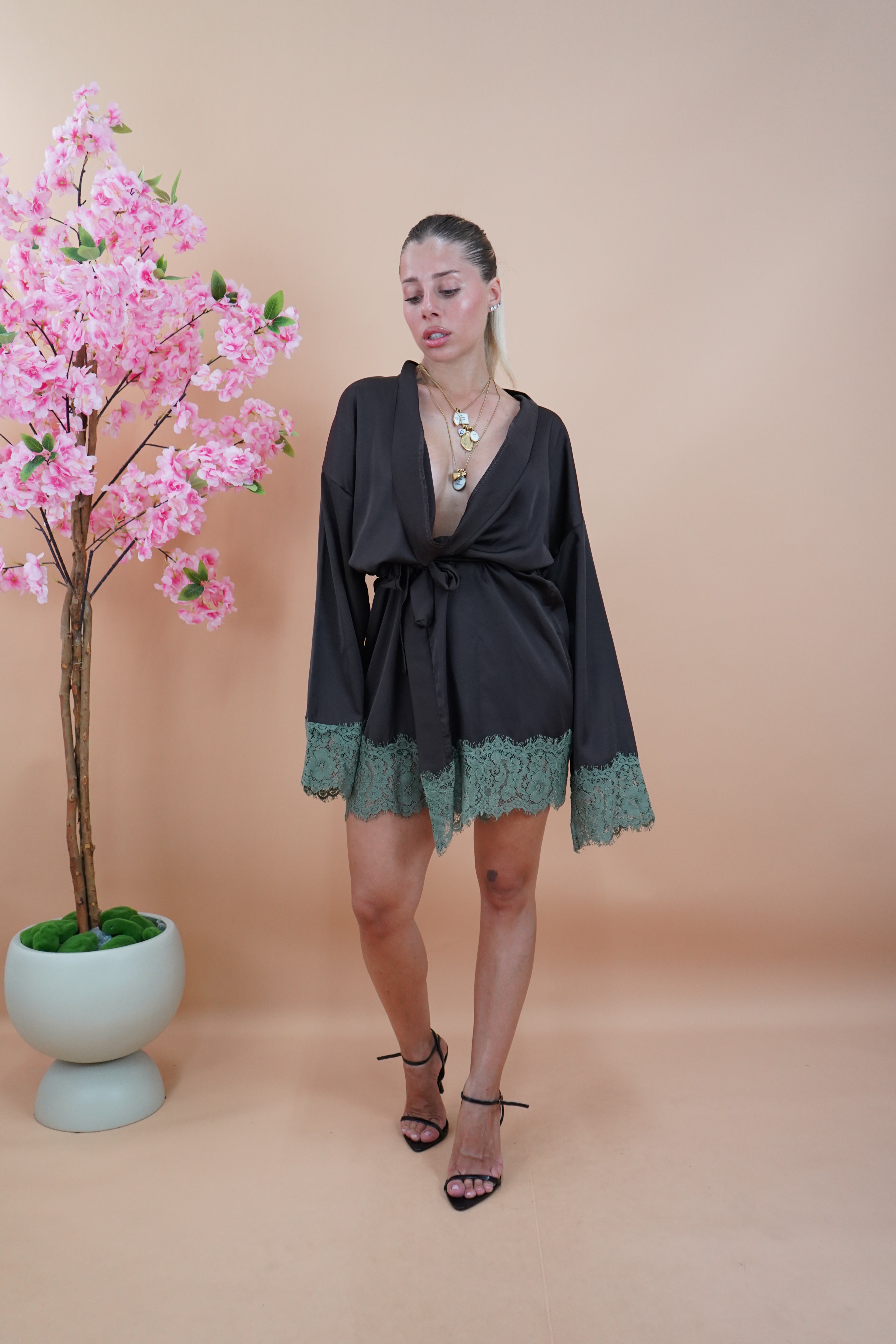 DRESS KIMONO SATIN MARRONE