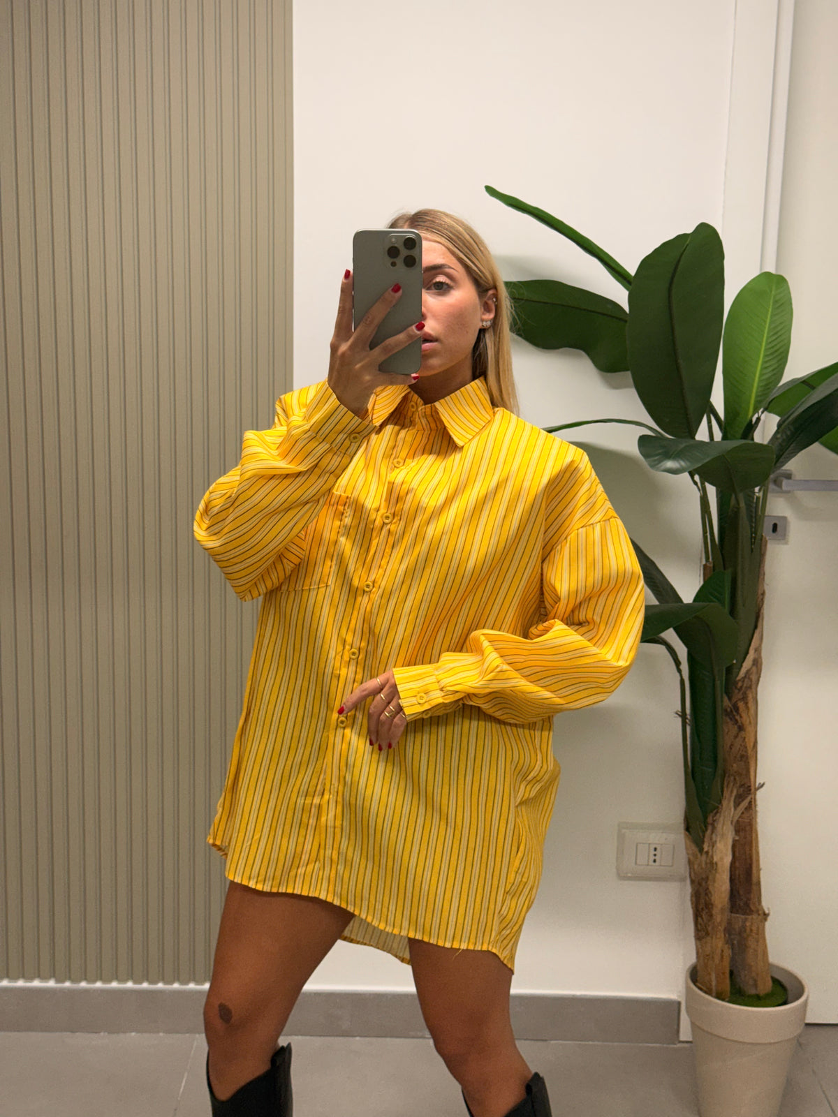 MAXI CAMICIA CON SPALLINA GIALLA