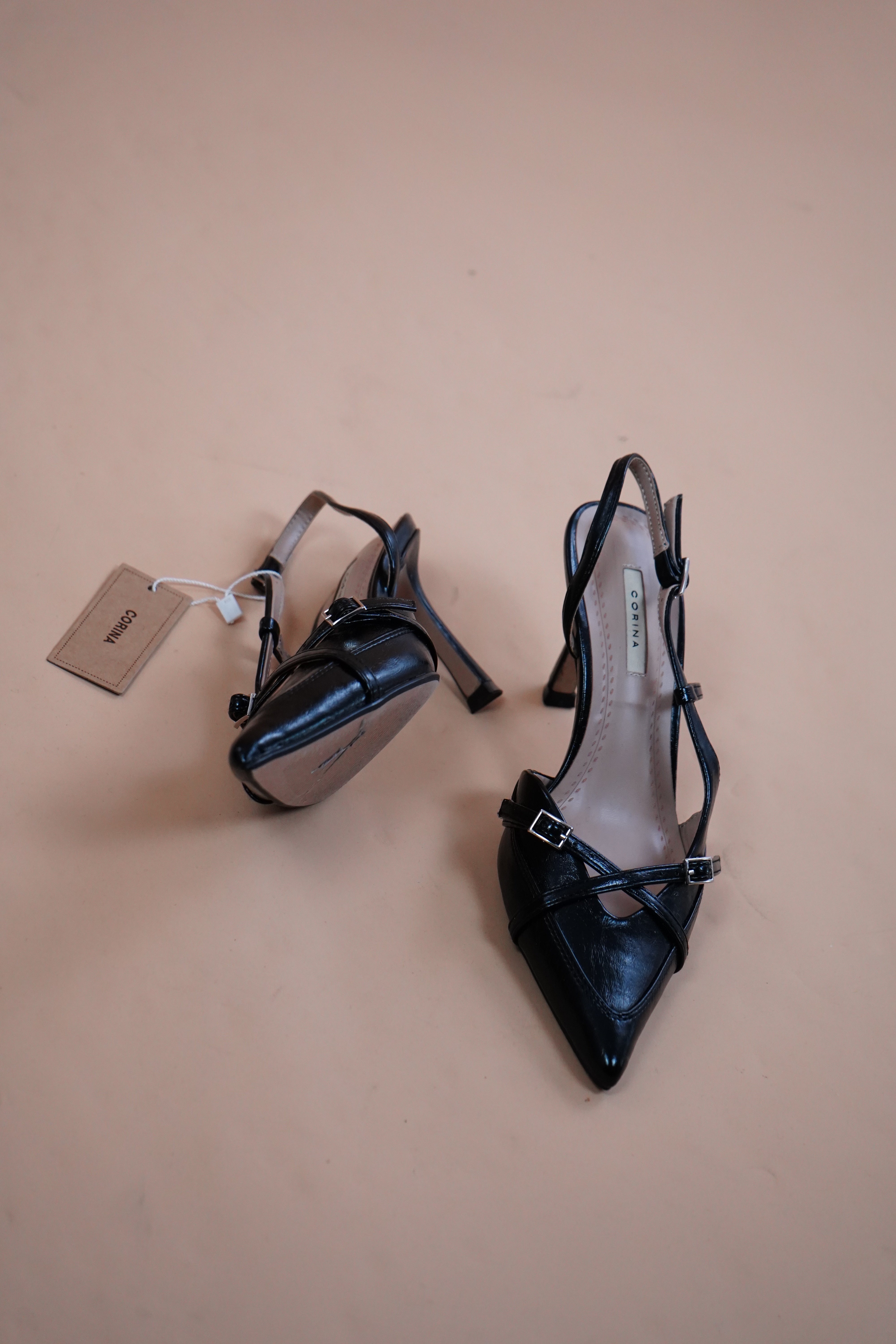 SLINGBACK CORINA CON FIBBIE