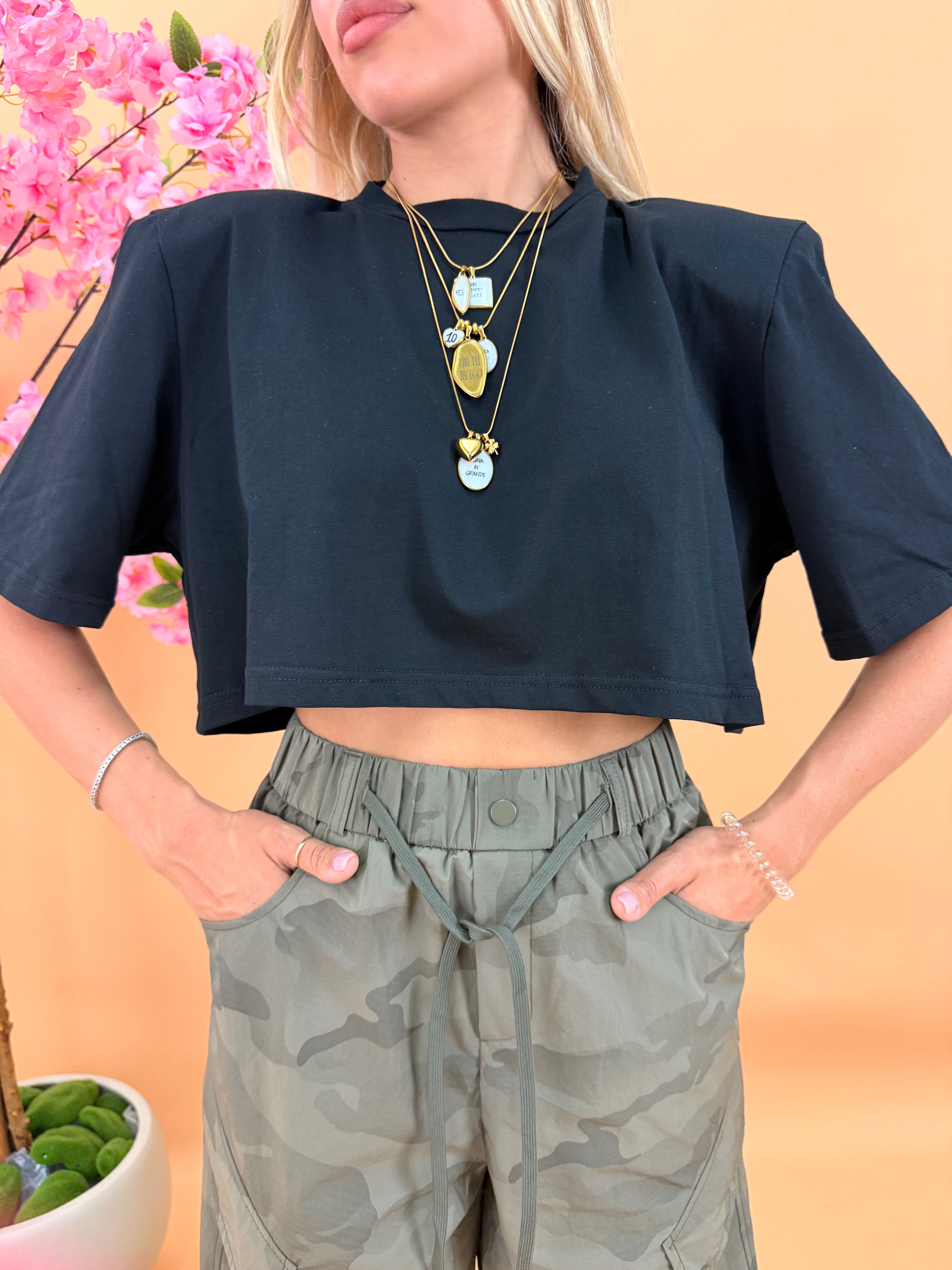 T-SHIRT CROPPED SPALLINA NERA