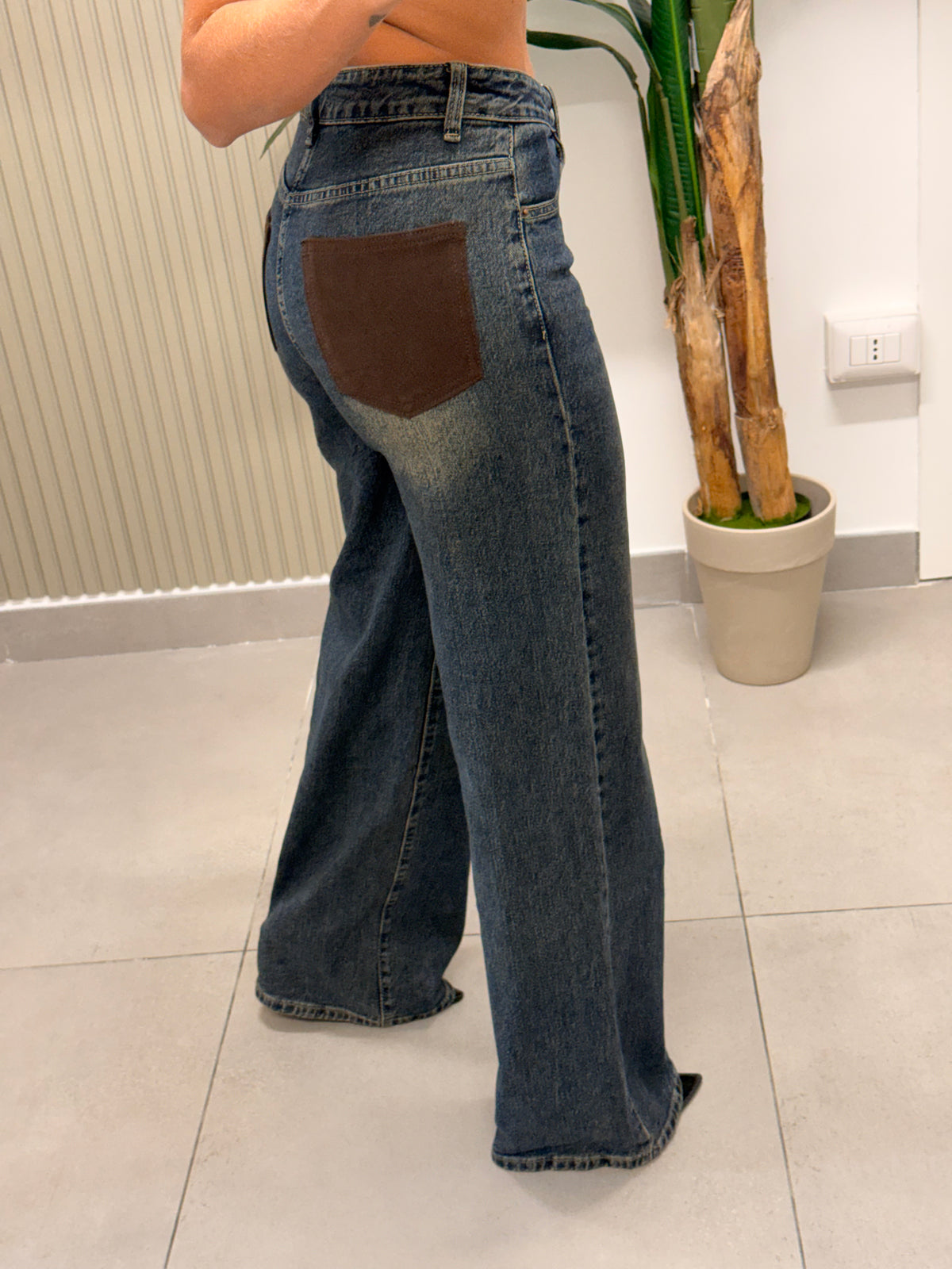 JEANS GAMBA DRITTA TASCA MARRONE