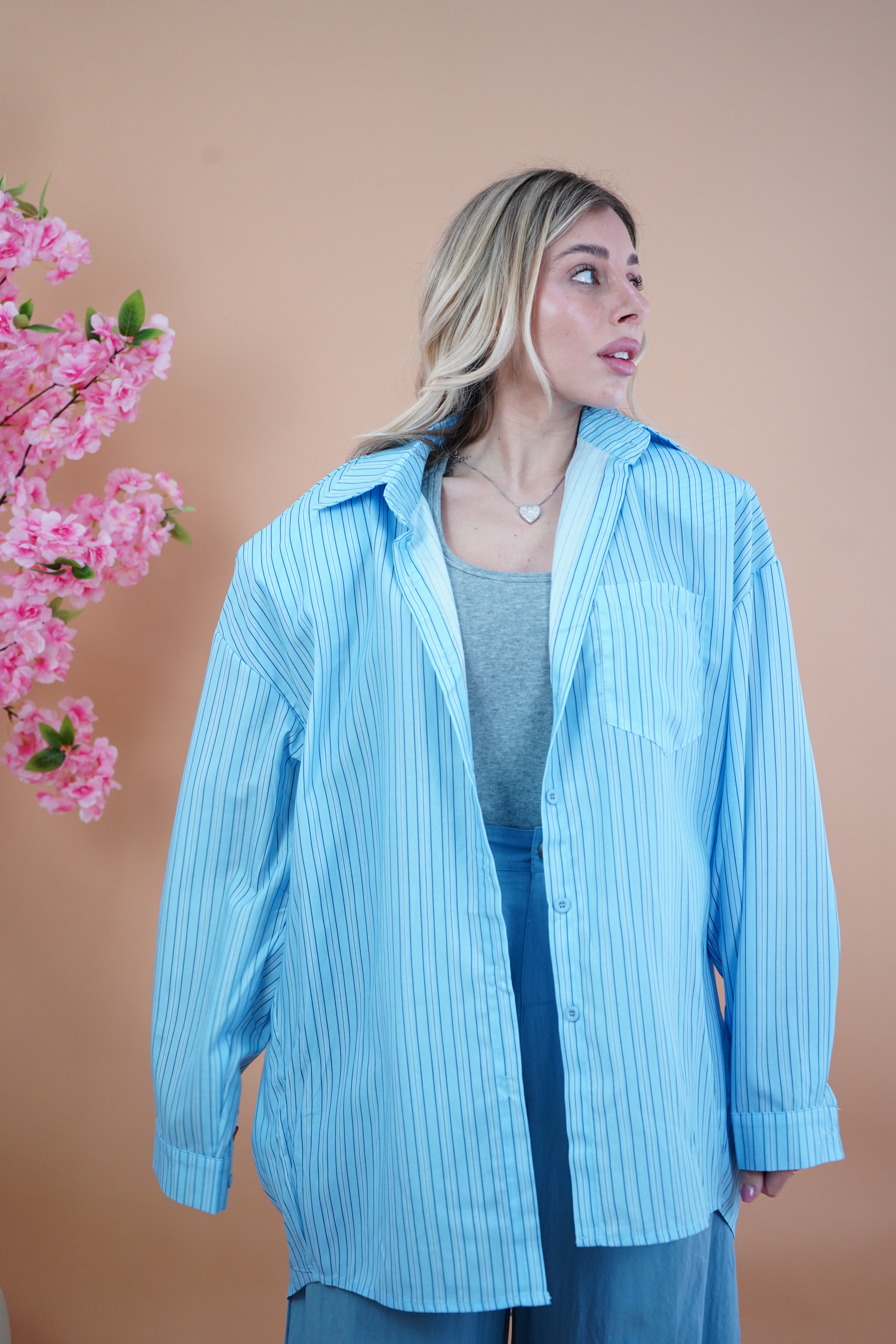 CAMICIA RIGHE AZZURRA CON SPALLINE