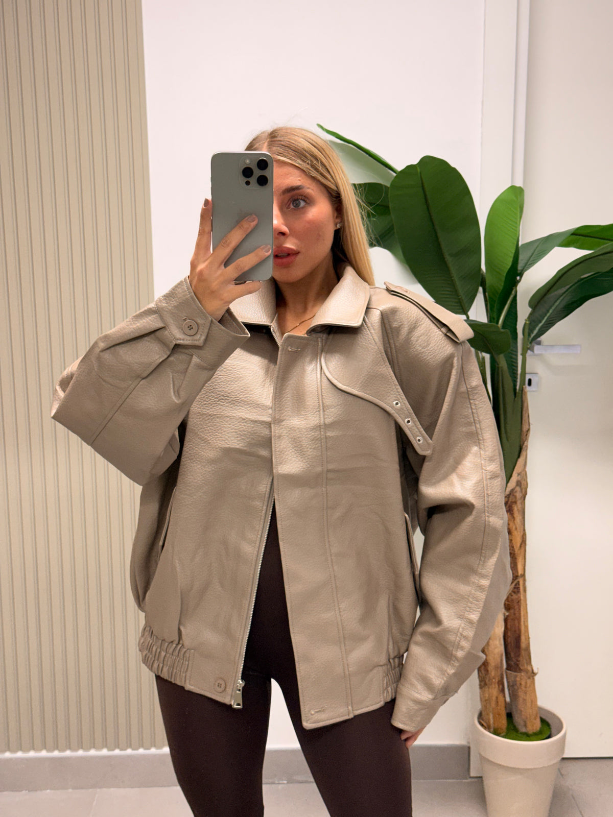 BOMBER ECOPELLE CON SPALLINA MADRID BEIGE