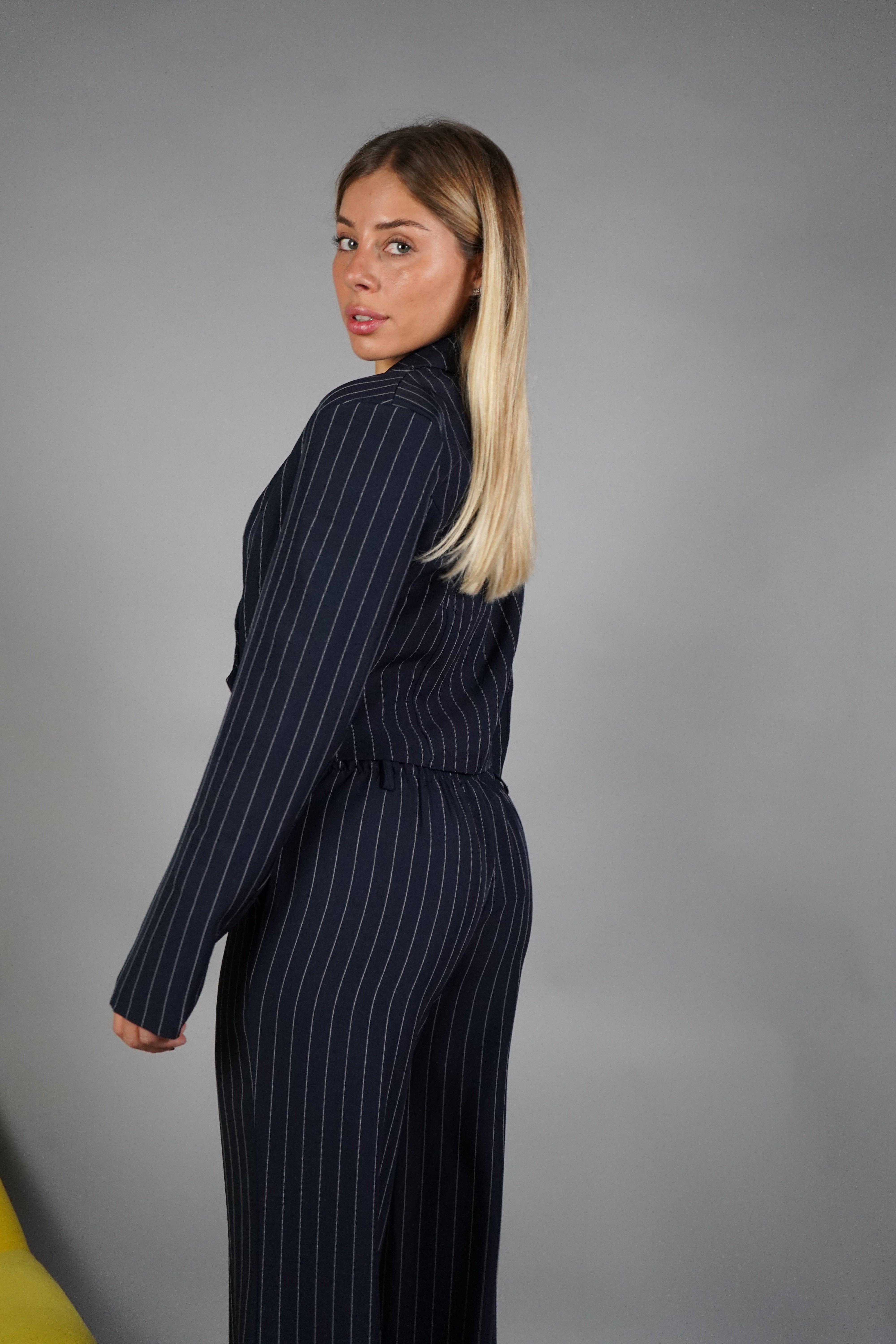 TAILLEUR GESSATO CROP BLU