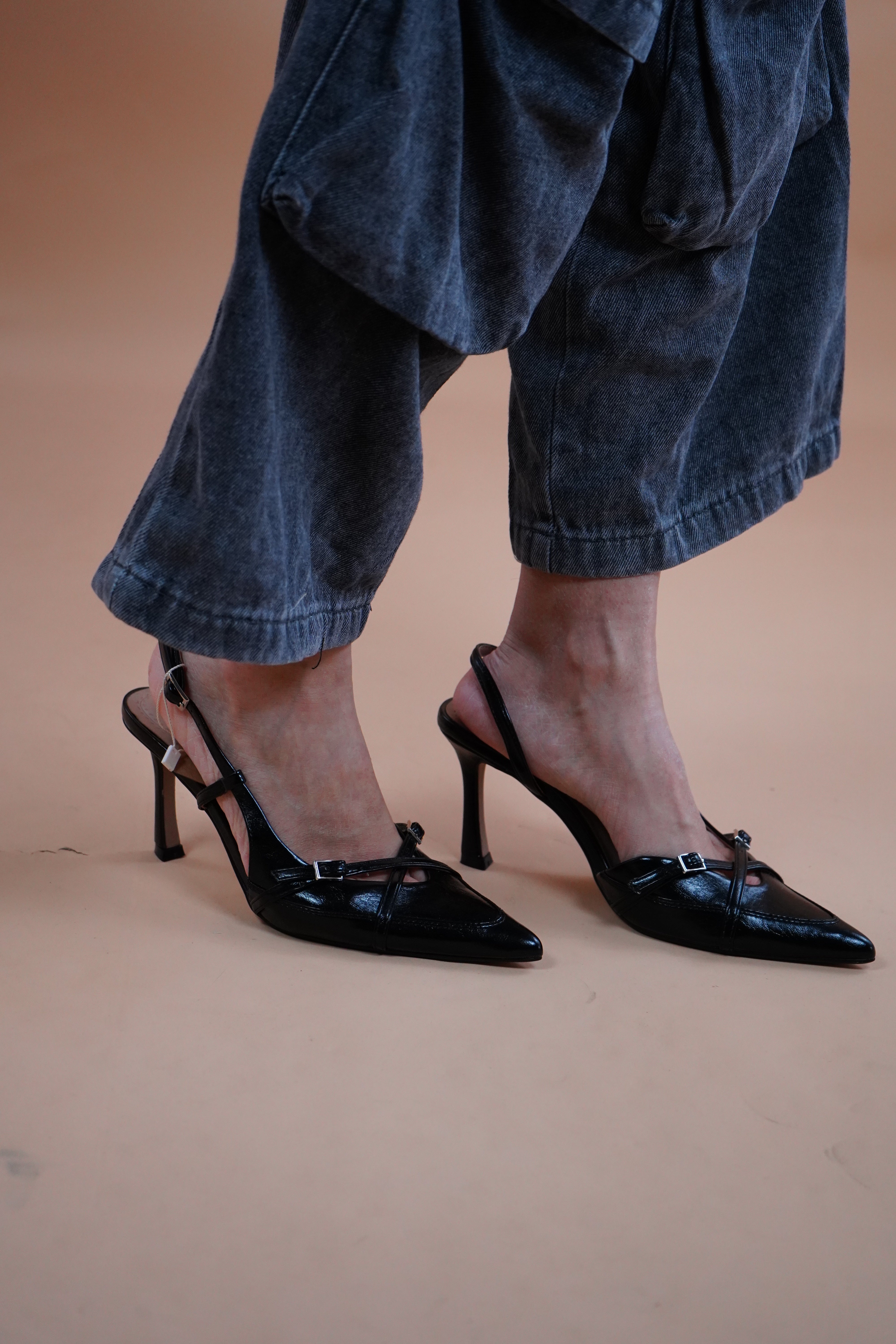 SLINGBACK CORINA CON FIBBIE
