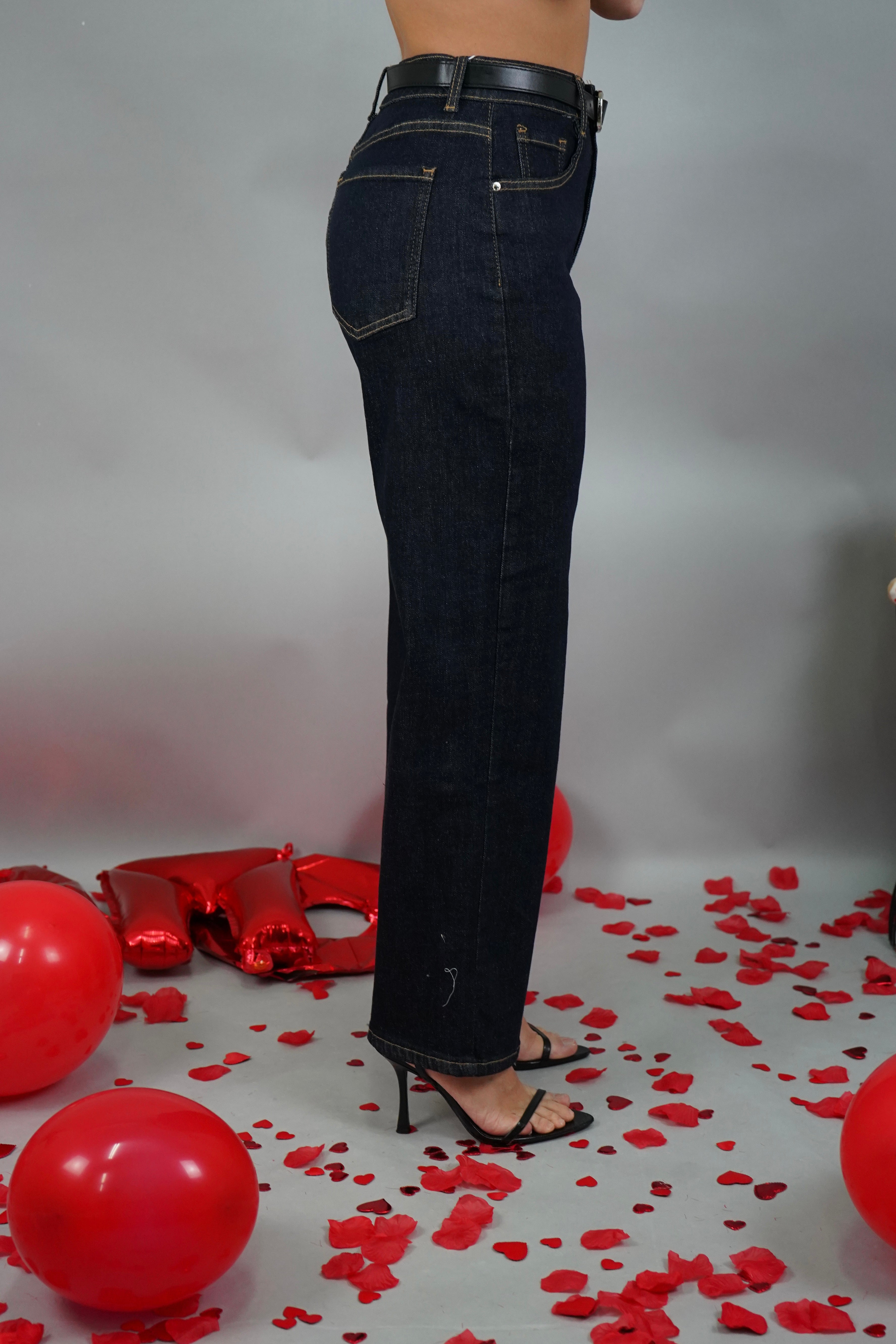 JEANS MOMFIT DENIM SCURO