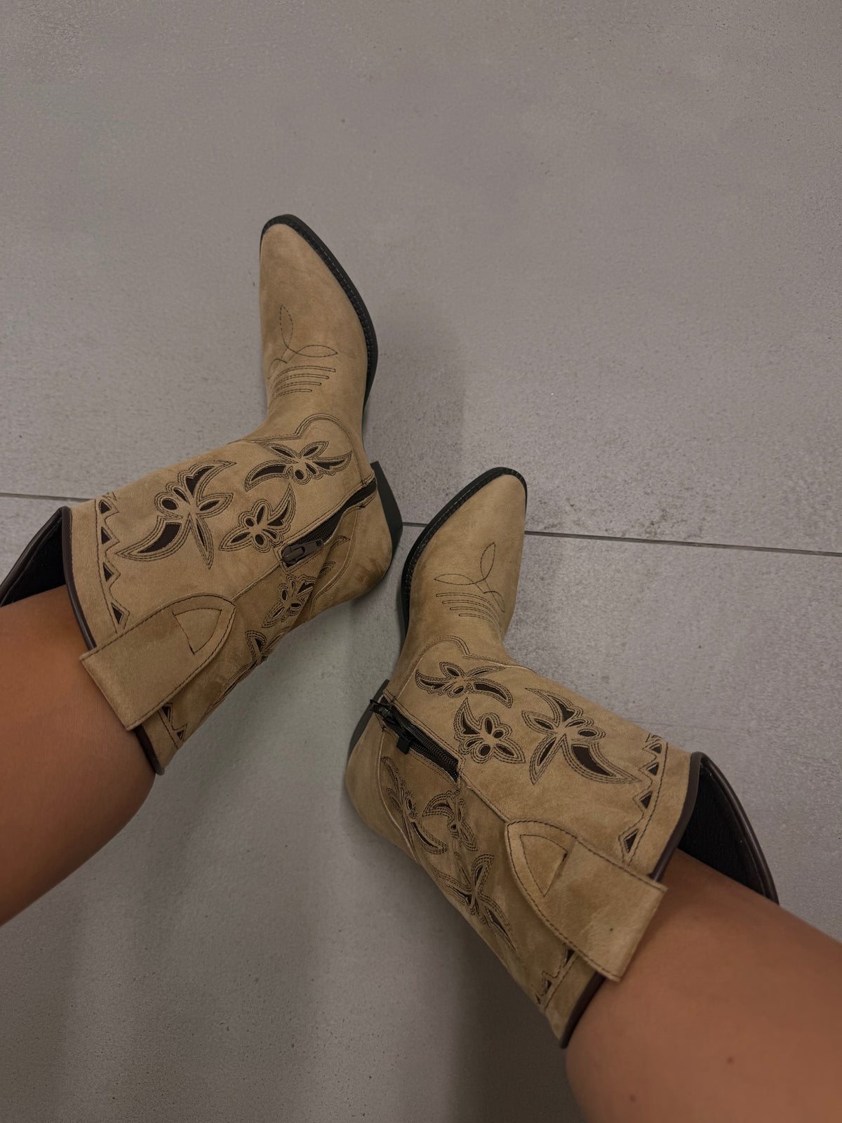 CAMPEROS CORINA BEIGE