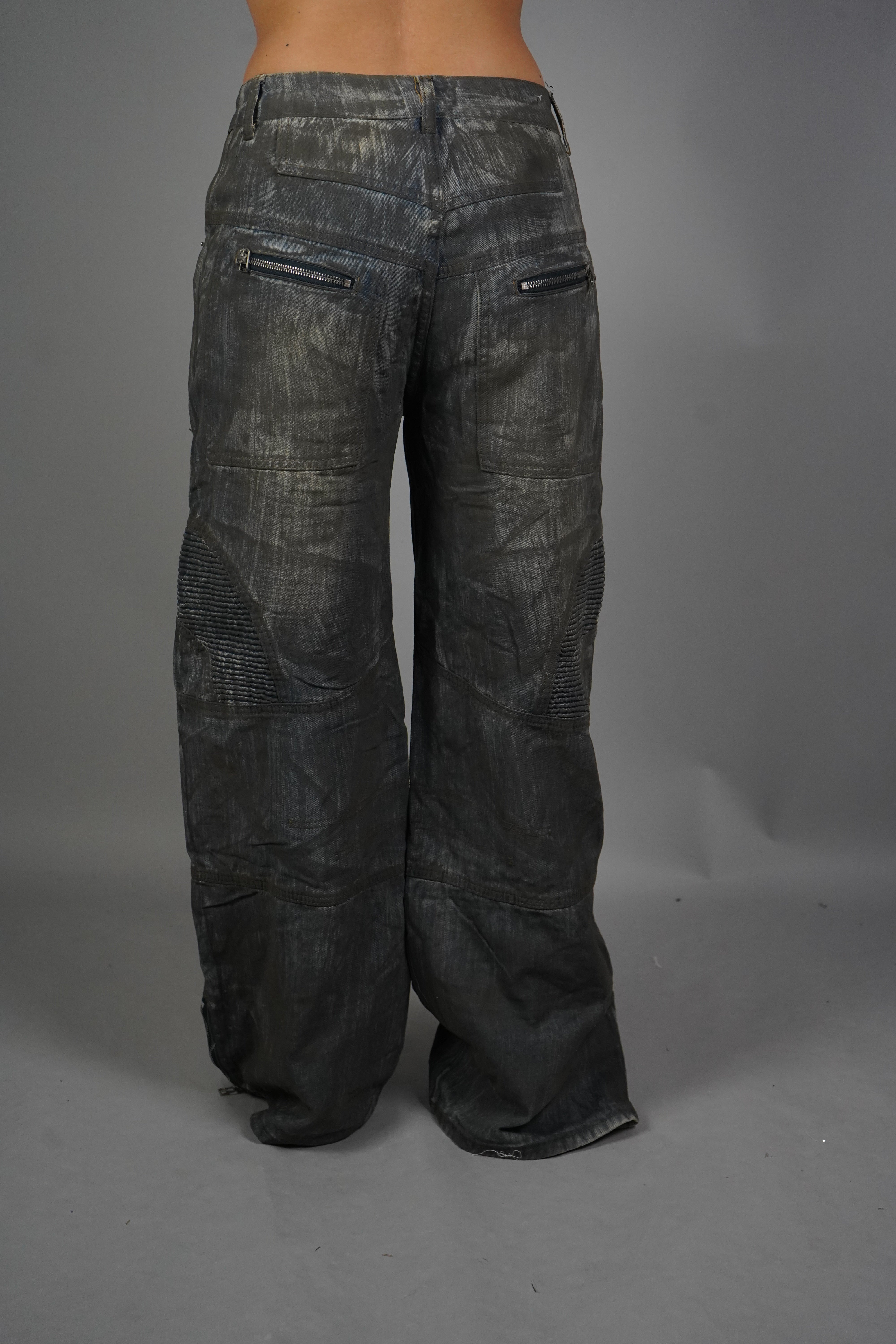 JEANS SPACE