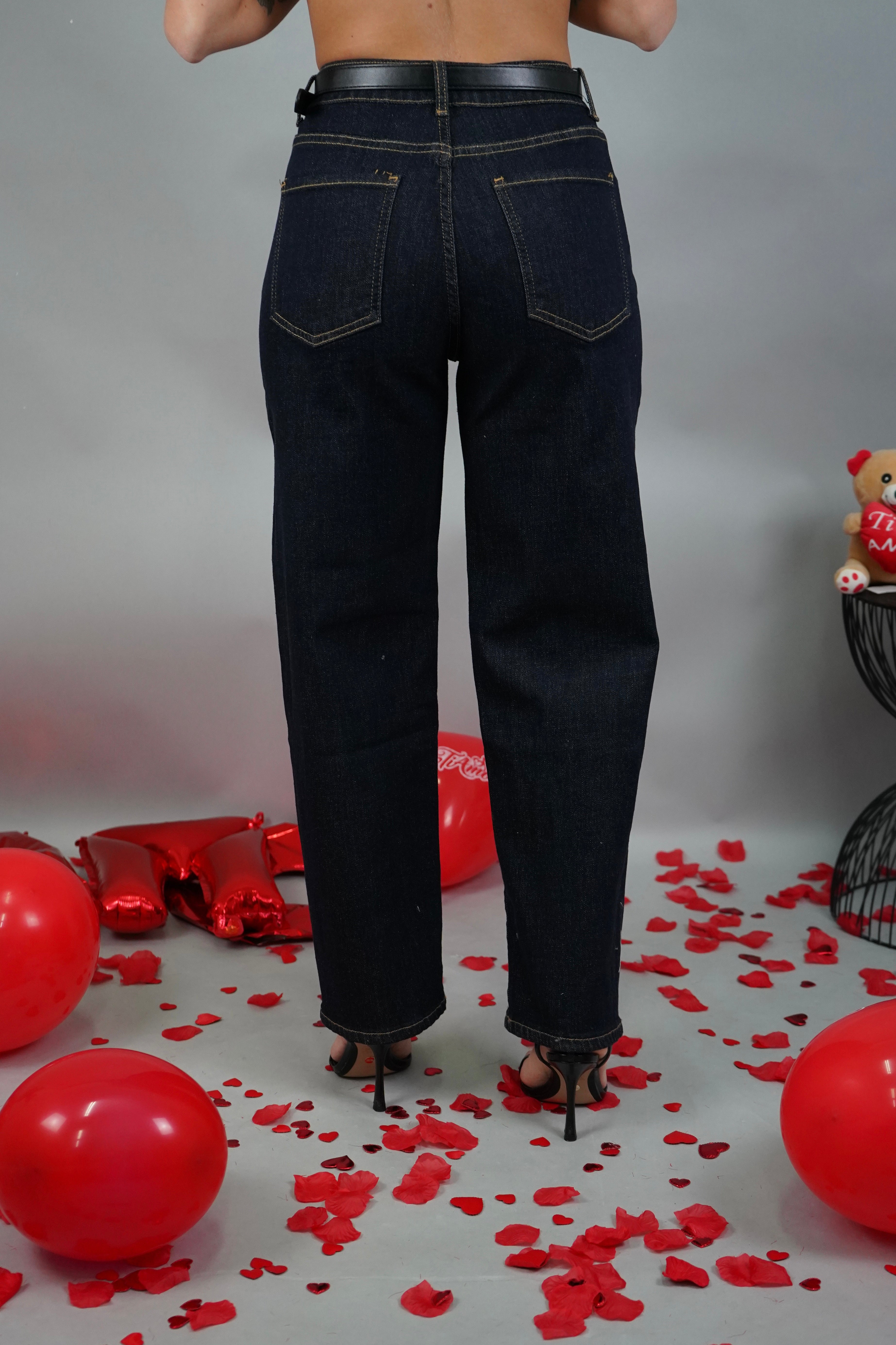 JEANS MOMFIT DENIM SCURO