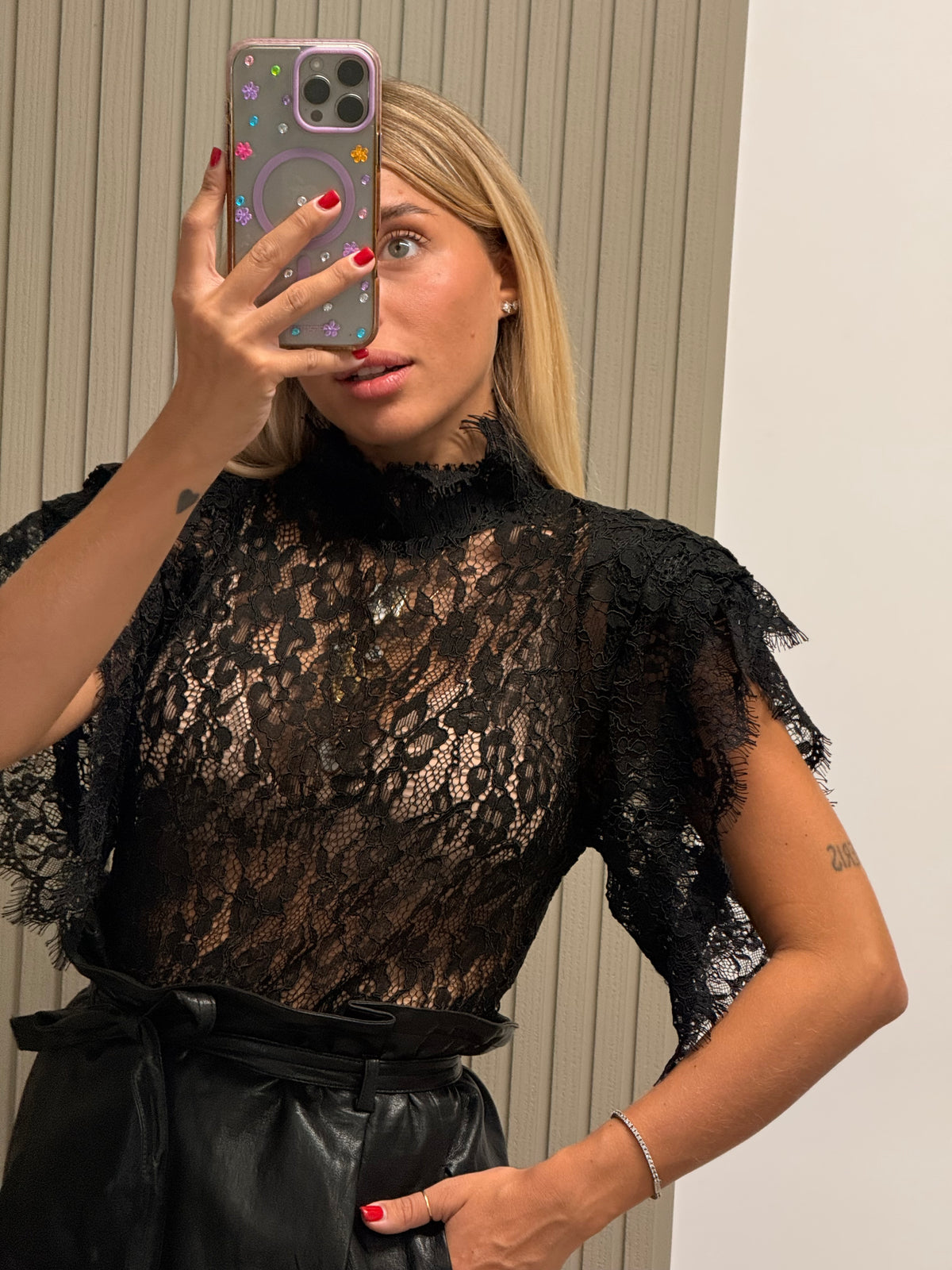 MAGLIA IN PIZZO NERA
