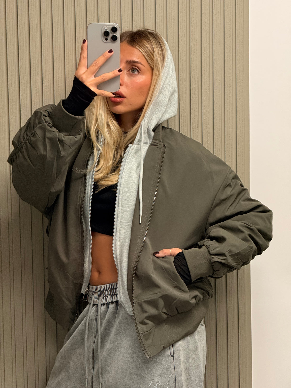 BOMBER CON FELPA SAN FRANCISCO VERDE MILITARE