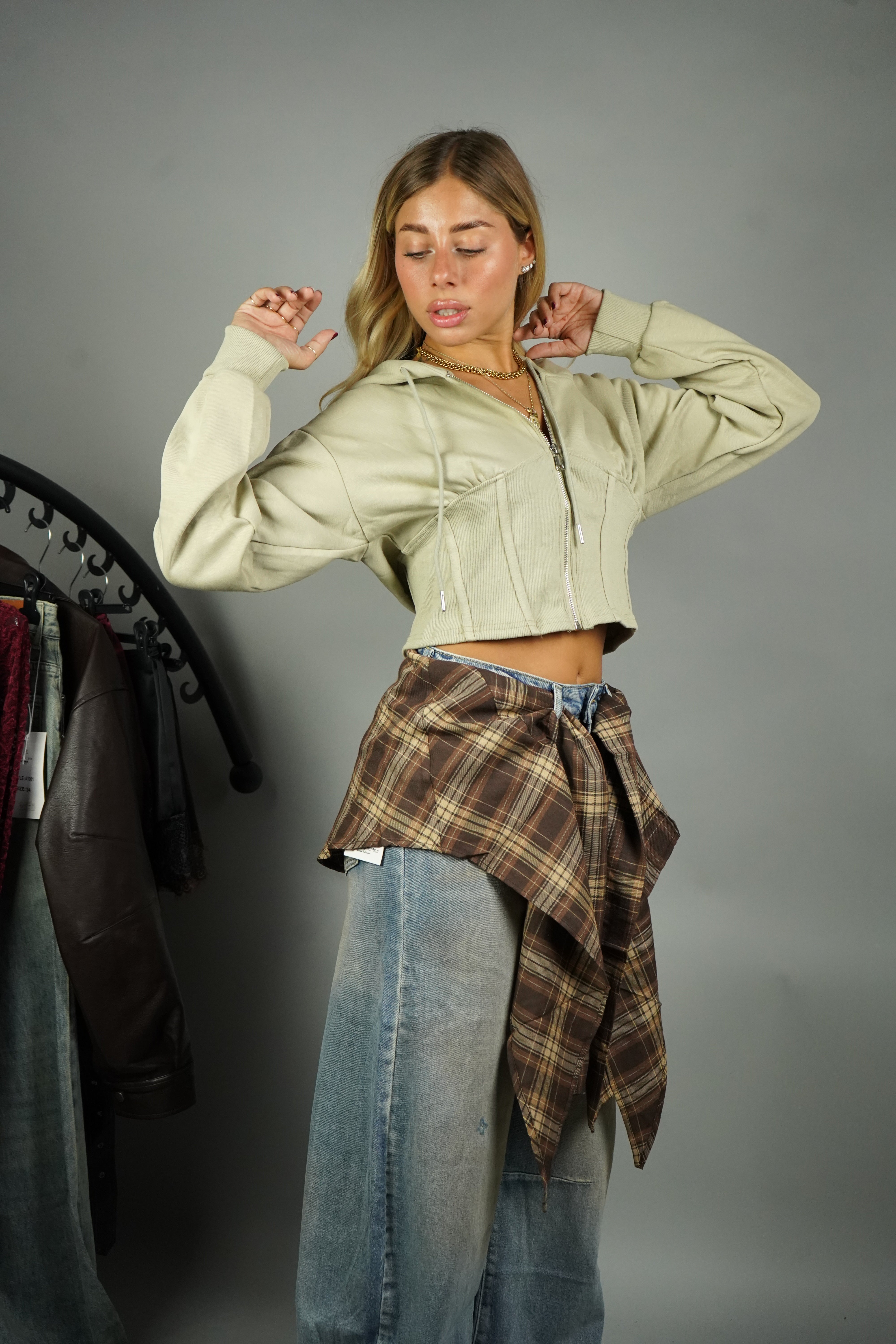 FELPA CROP SABBIA