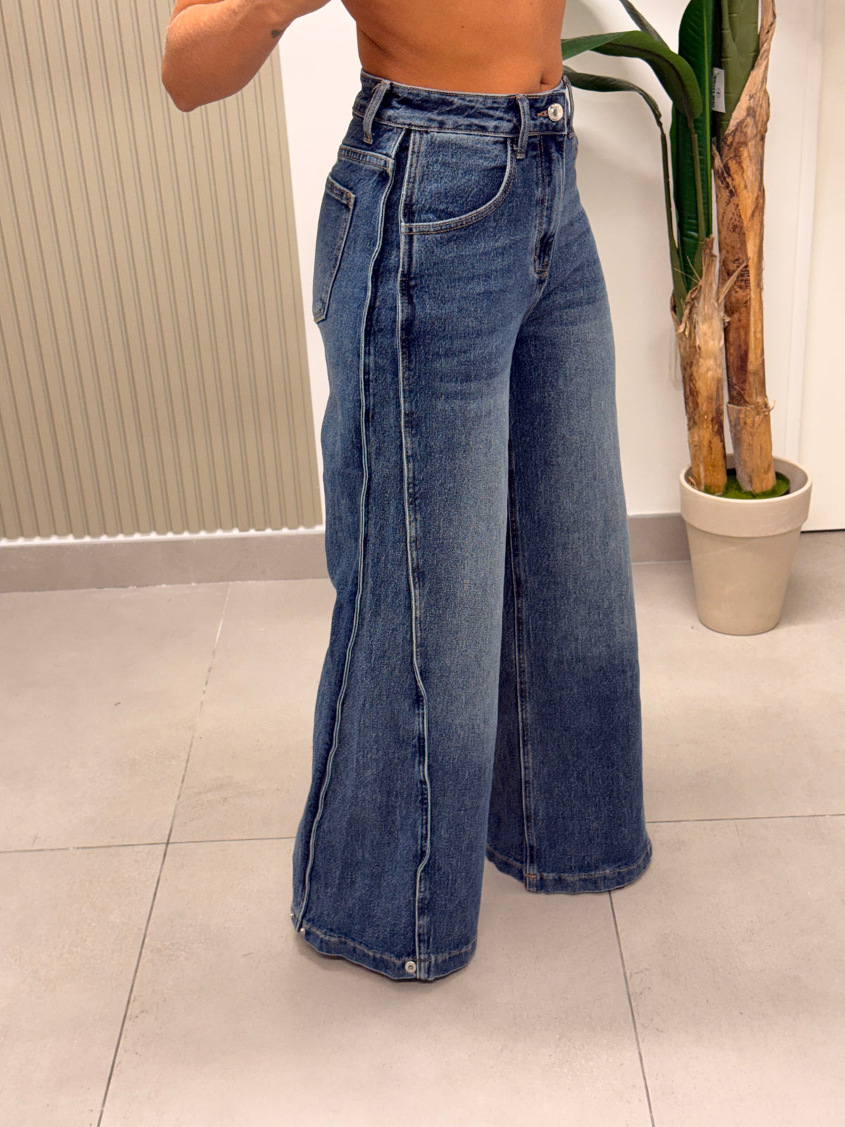 JEANS WIDE LEG BOTTONCINI