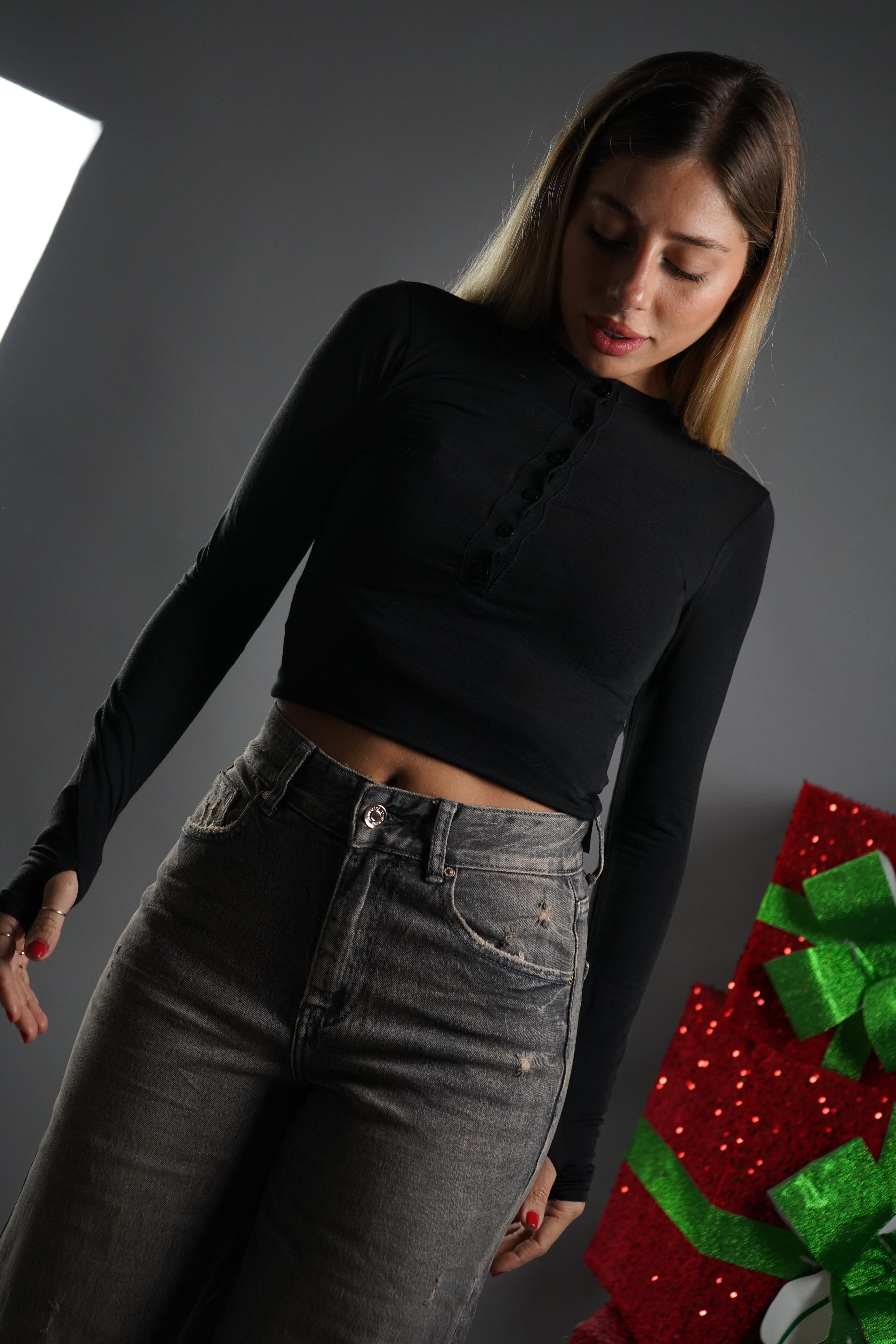 MAGLIA SERAFINA SEMIVELATA CON GUANTO NERA