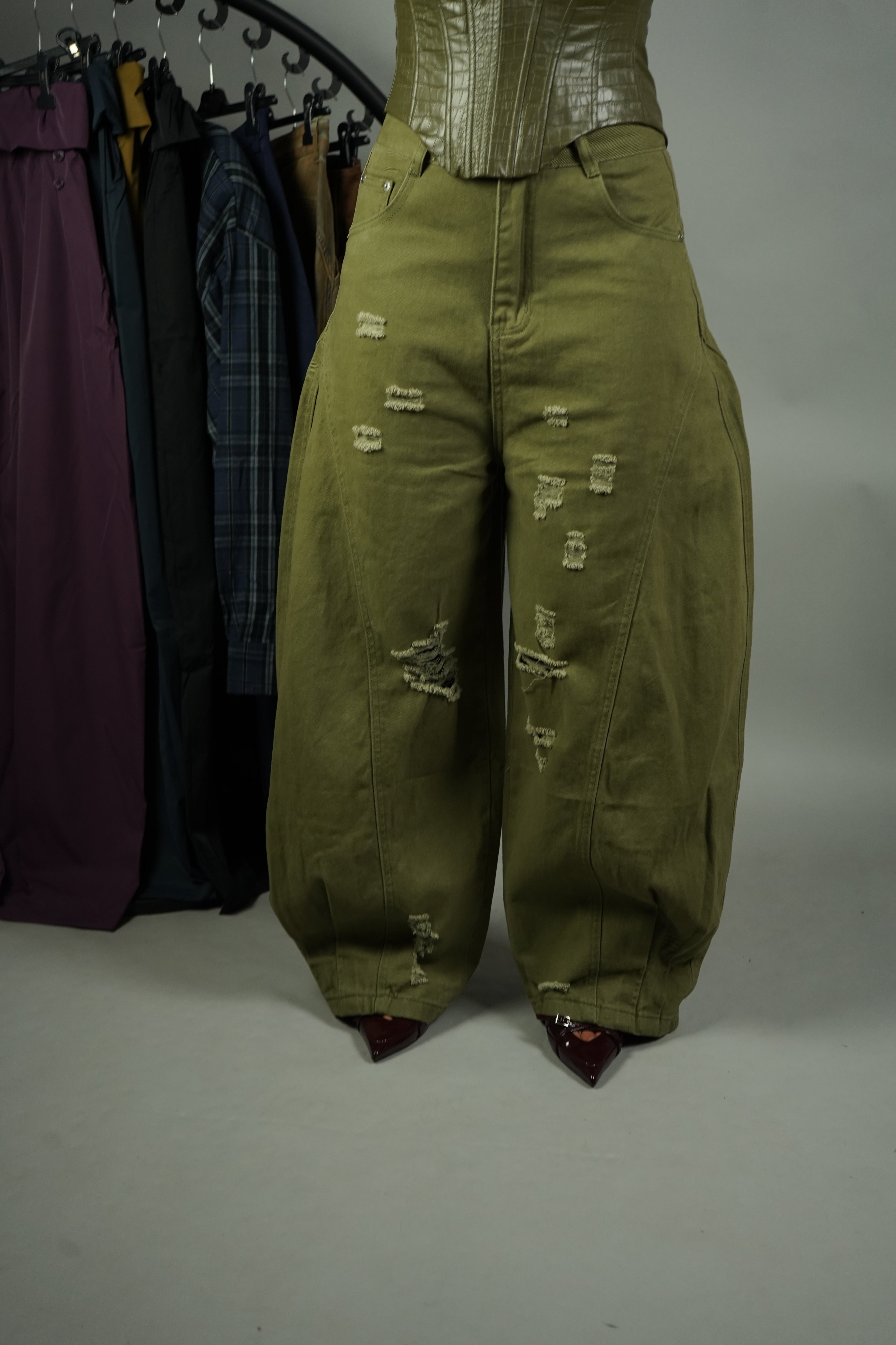 JEANS BALLON STRAPPI VERDE