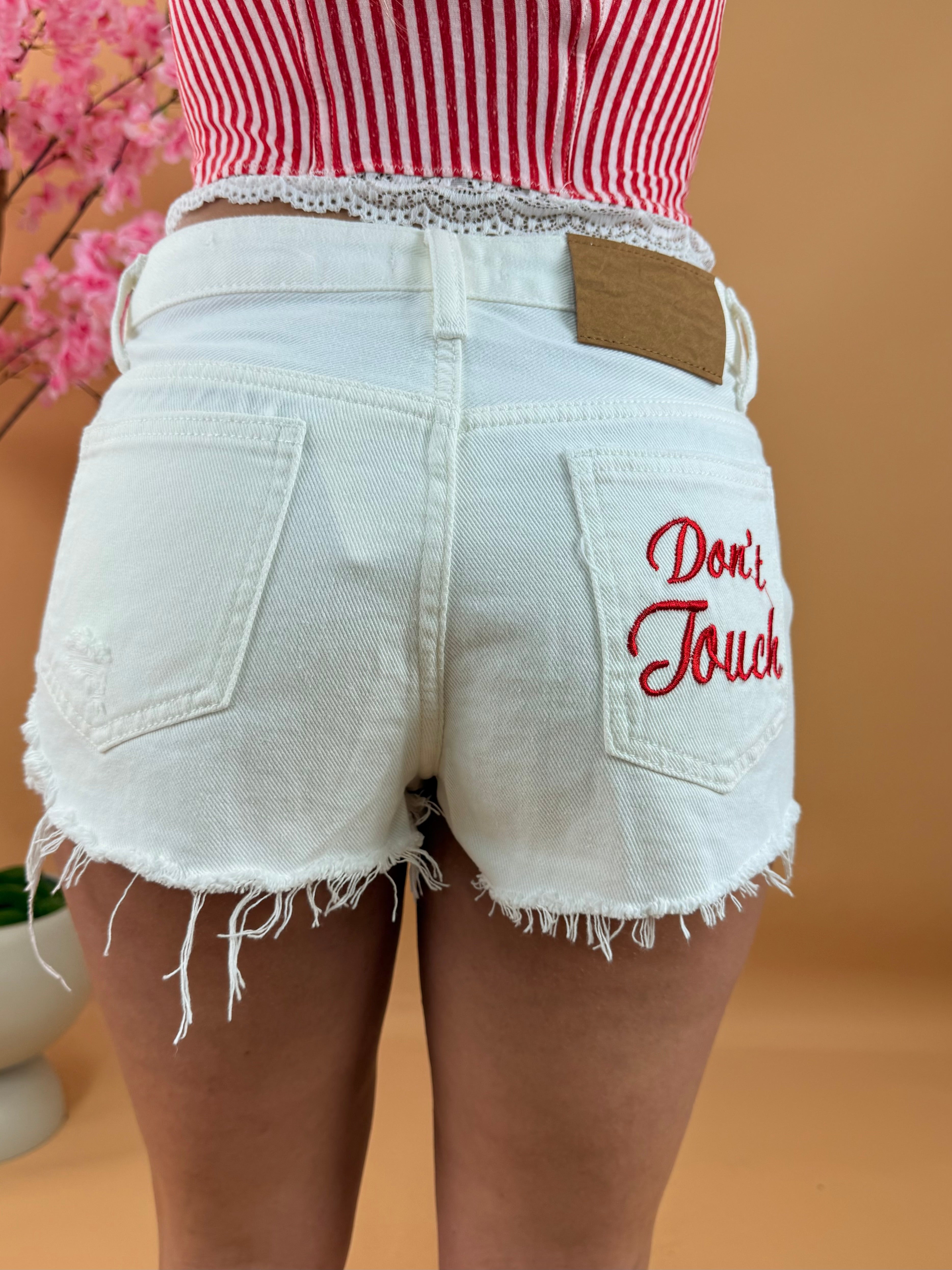 MINI SHORTS “DON’T TOUCH”