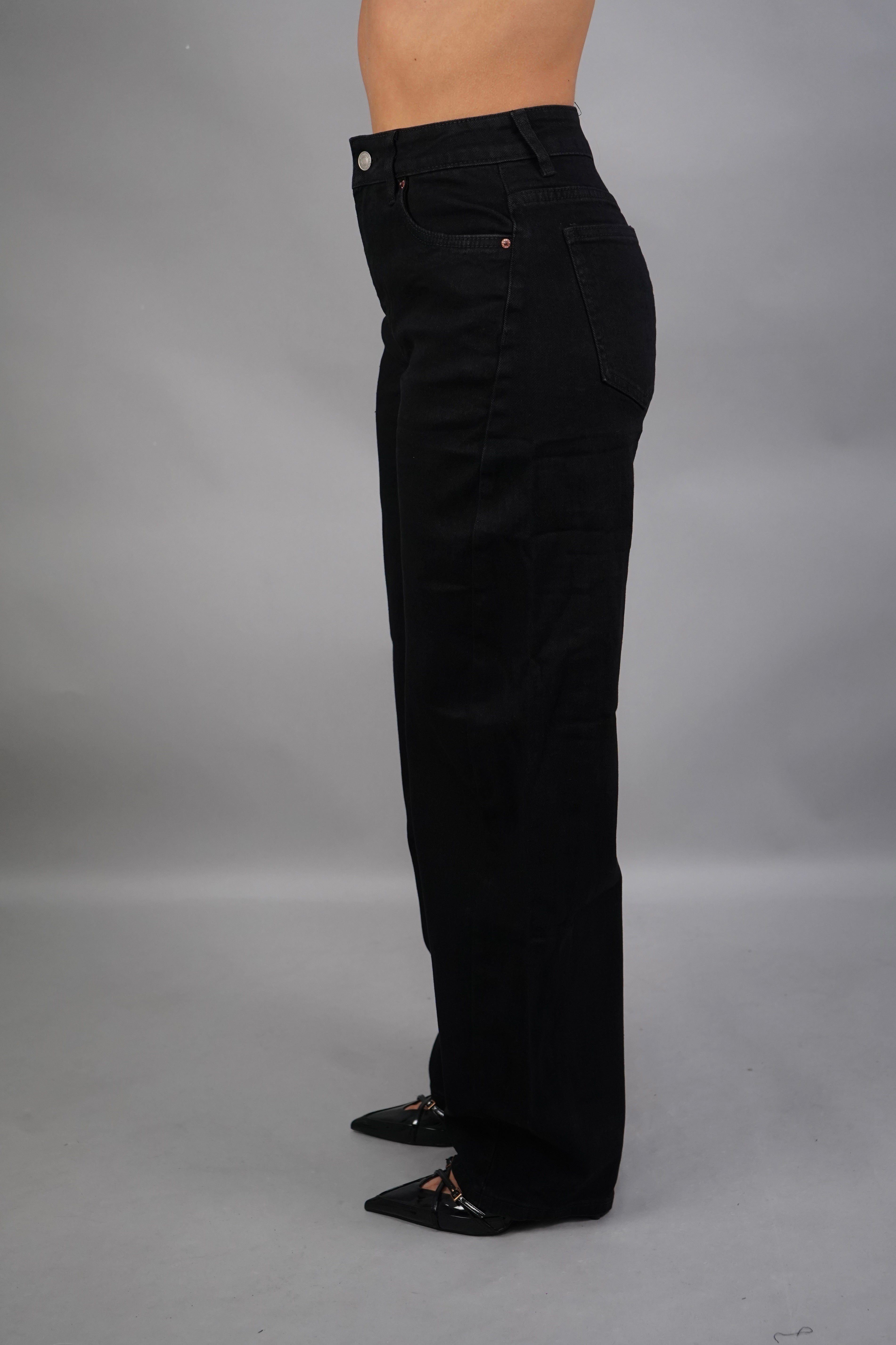 JEANS NERO BALLON FIT