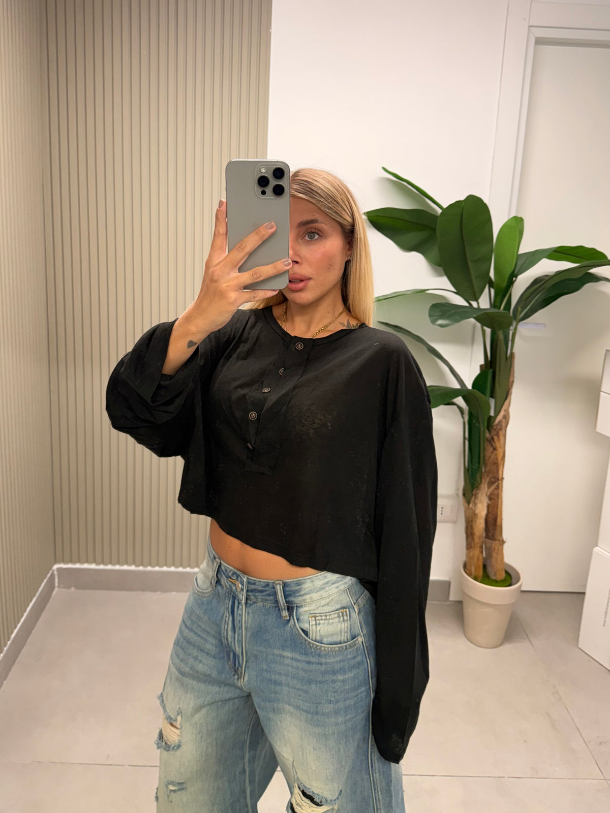 T-SHIRT CROP GIRLFRIEND NERA