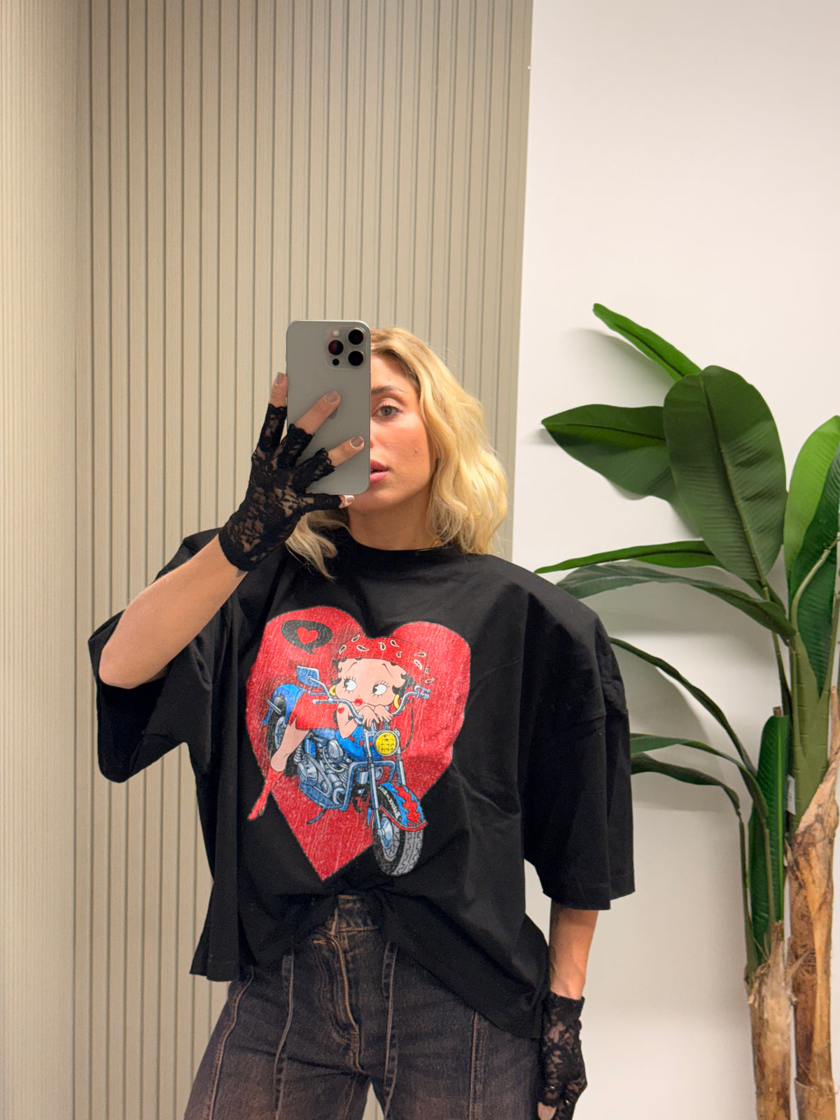 T-SHIRT BOXY BETTY NERA