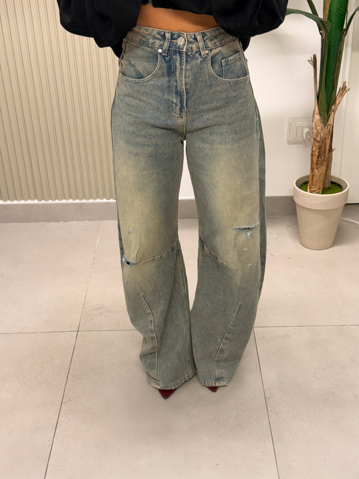 JEANS BARRELL FIT SABBIATO