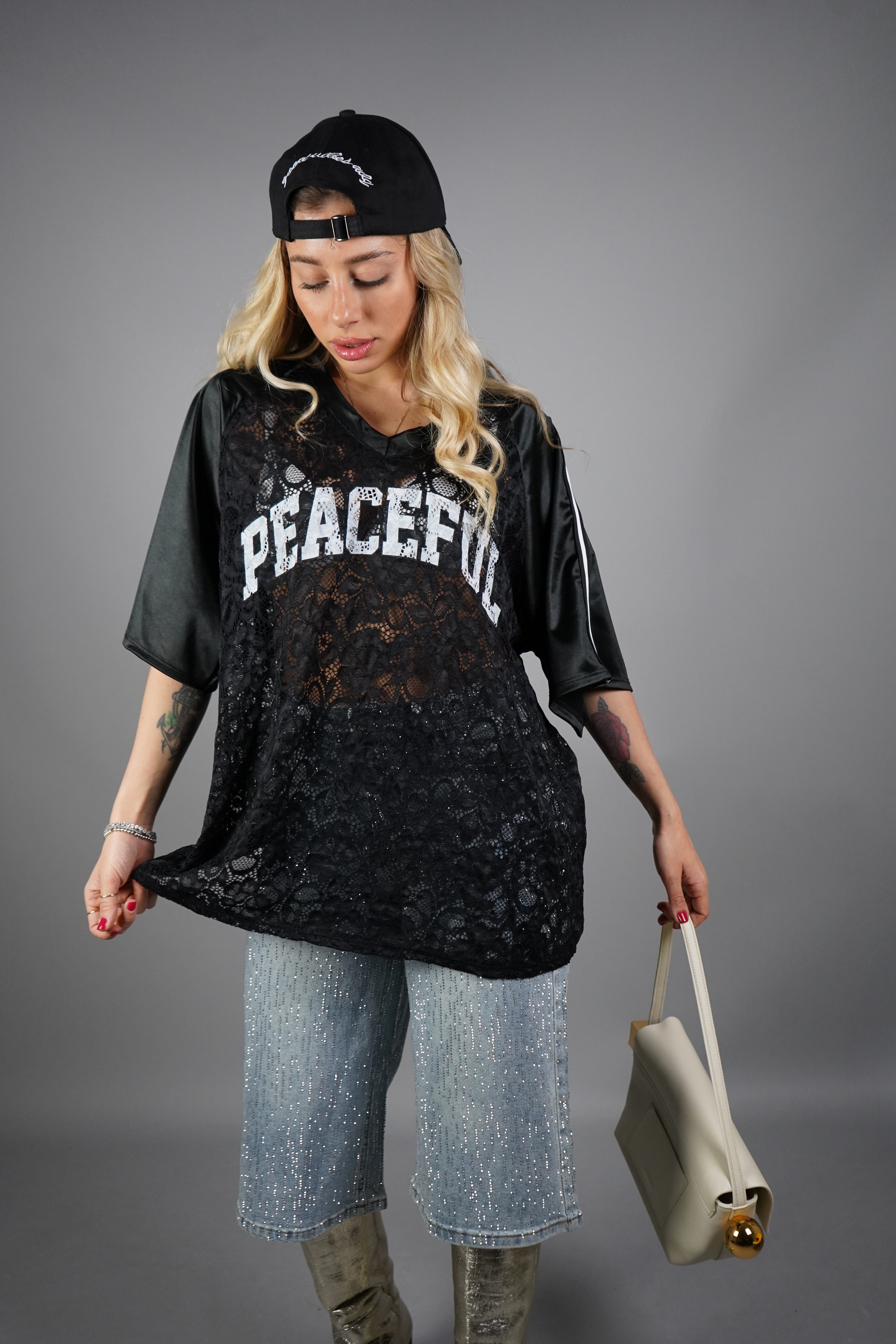 MAGLIA PEACEFUL NERA