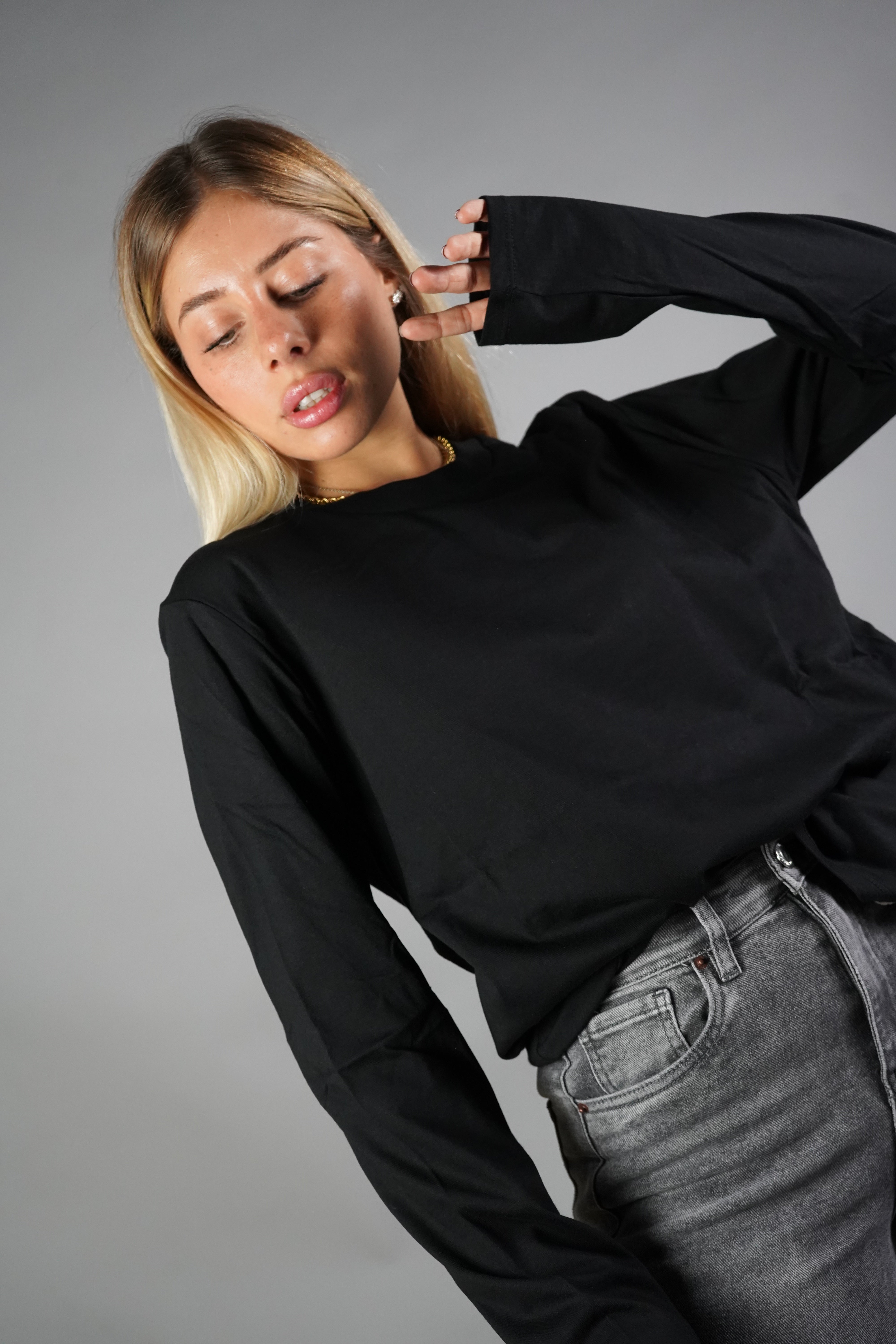 T-SHIRT MANICA LUNGA LUMINA NERA