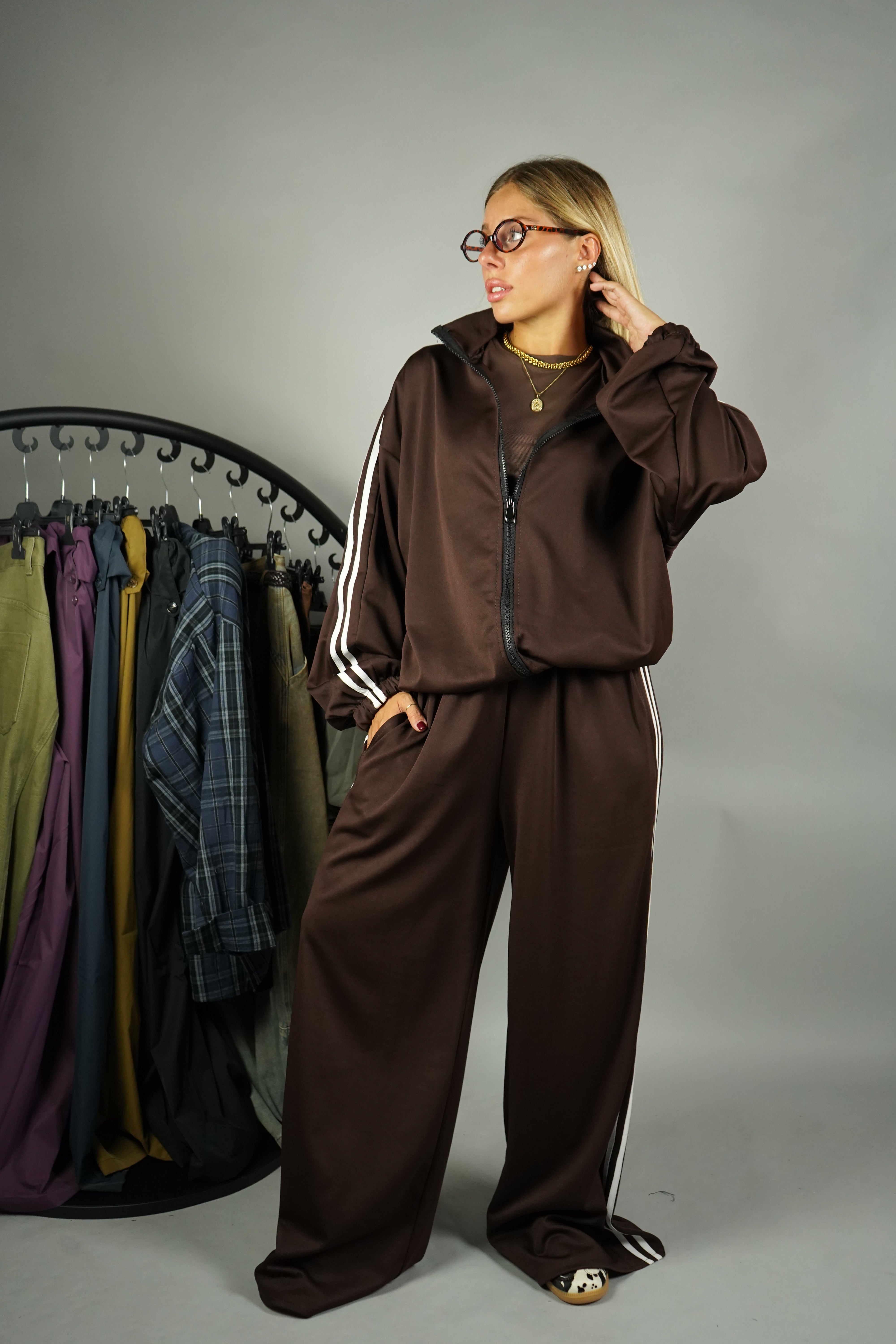 COORDINATO TUTA COMFY MARRONE