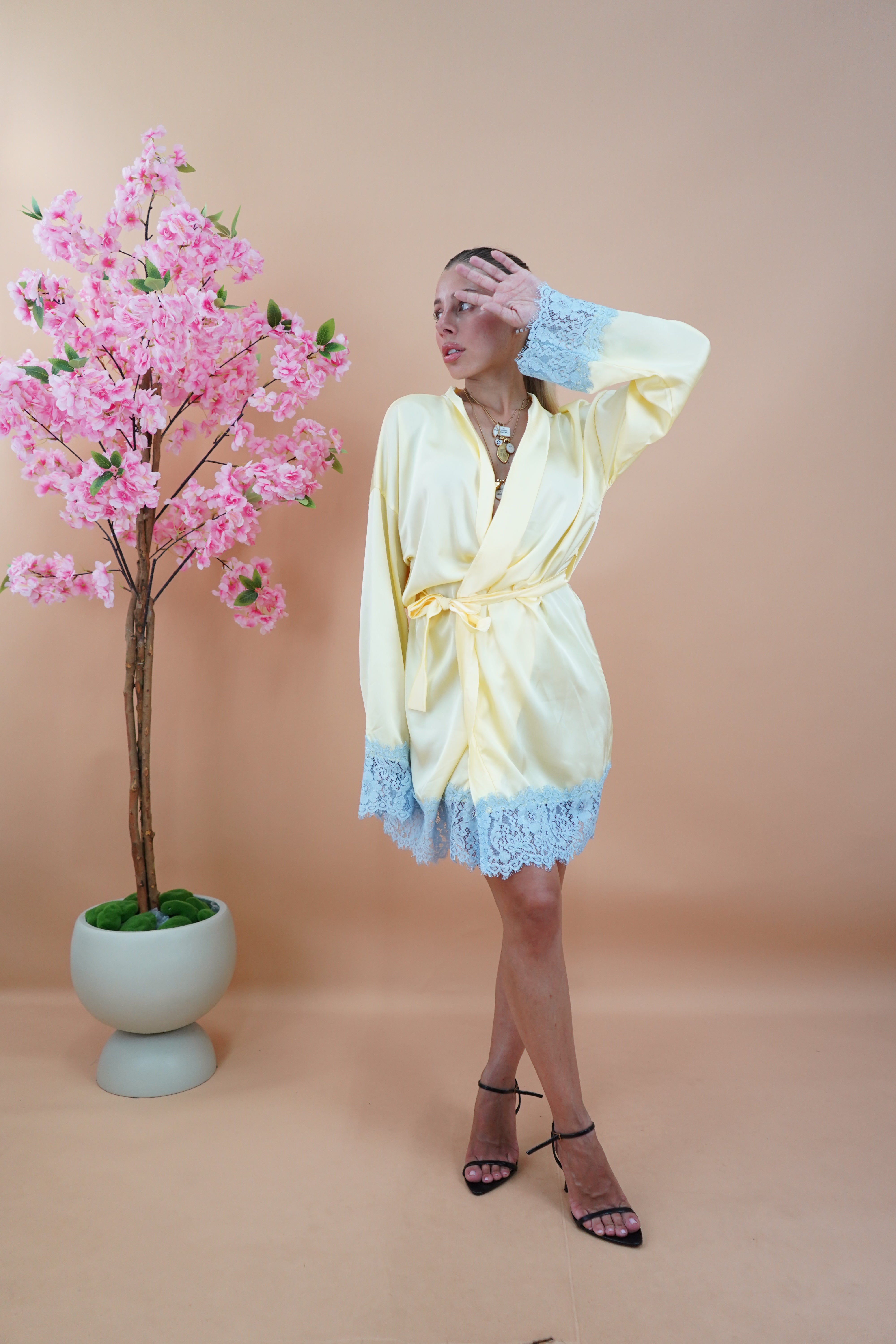 DRESS KIMONO SATIN GIALLO