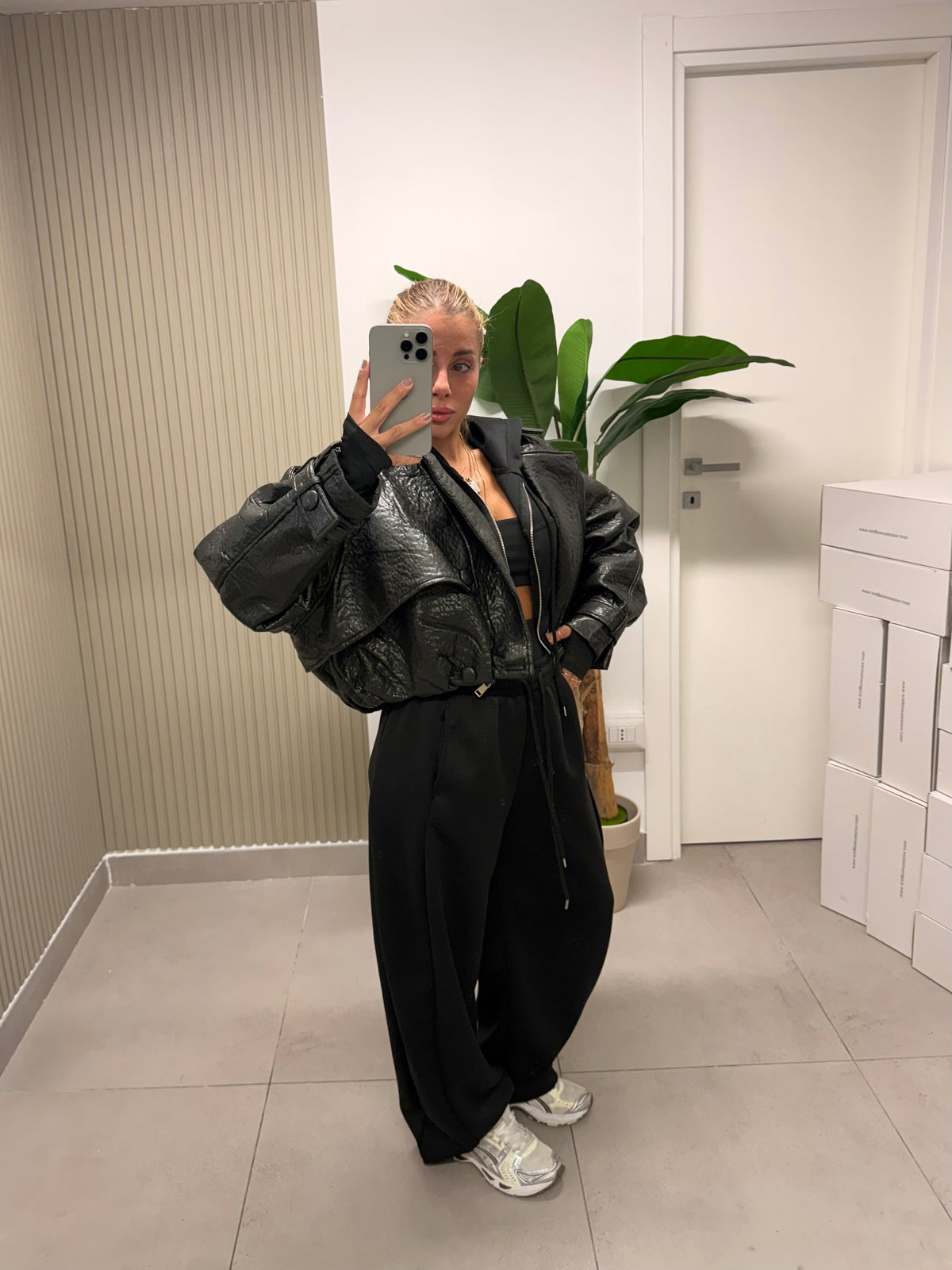 COORDINATO TUTA VALENTINA NERO