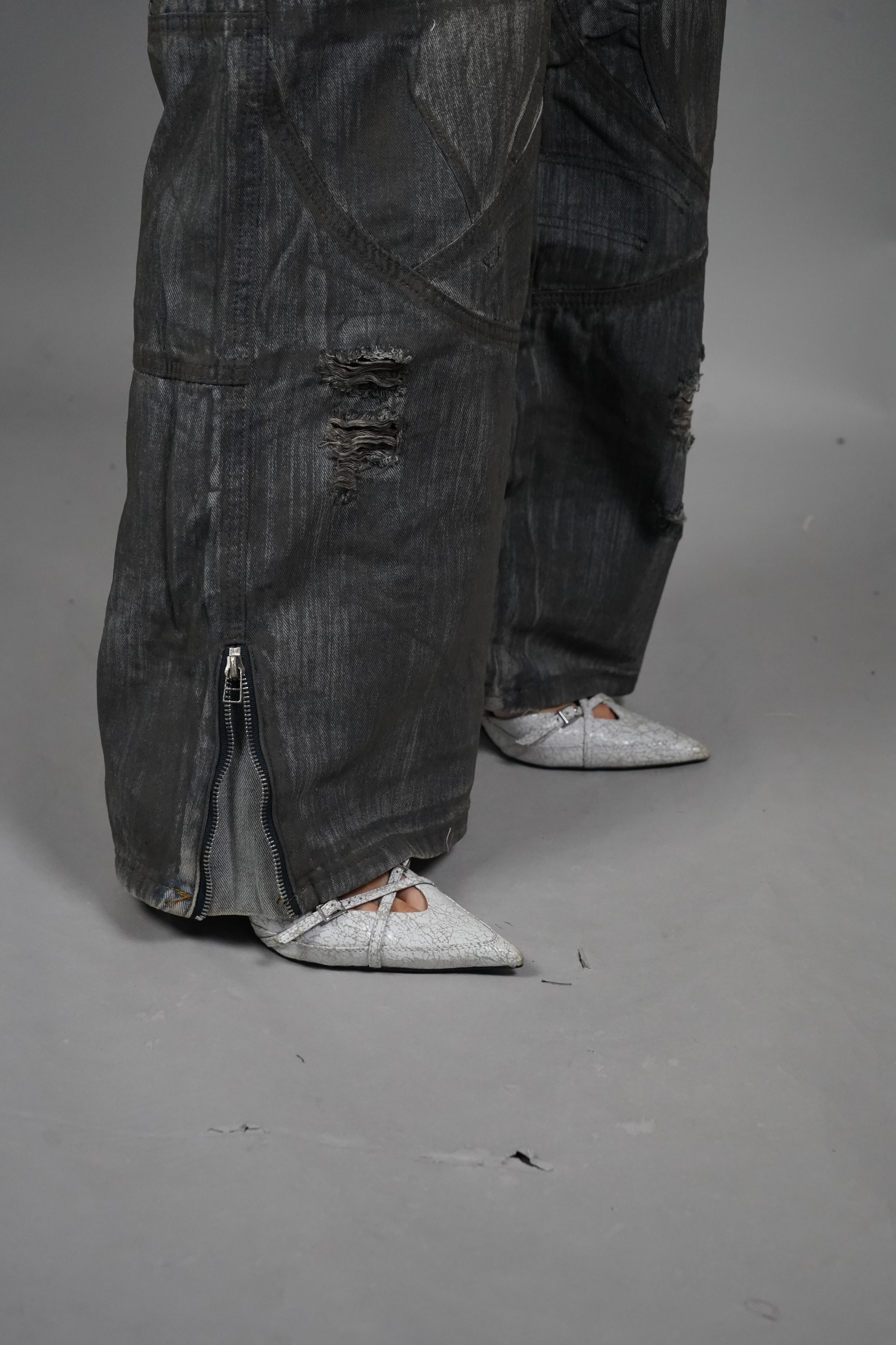 JEANS SPACE