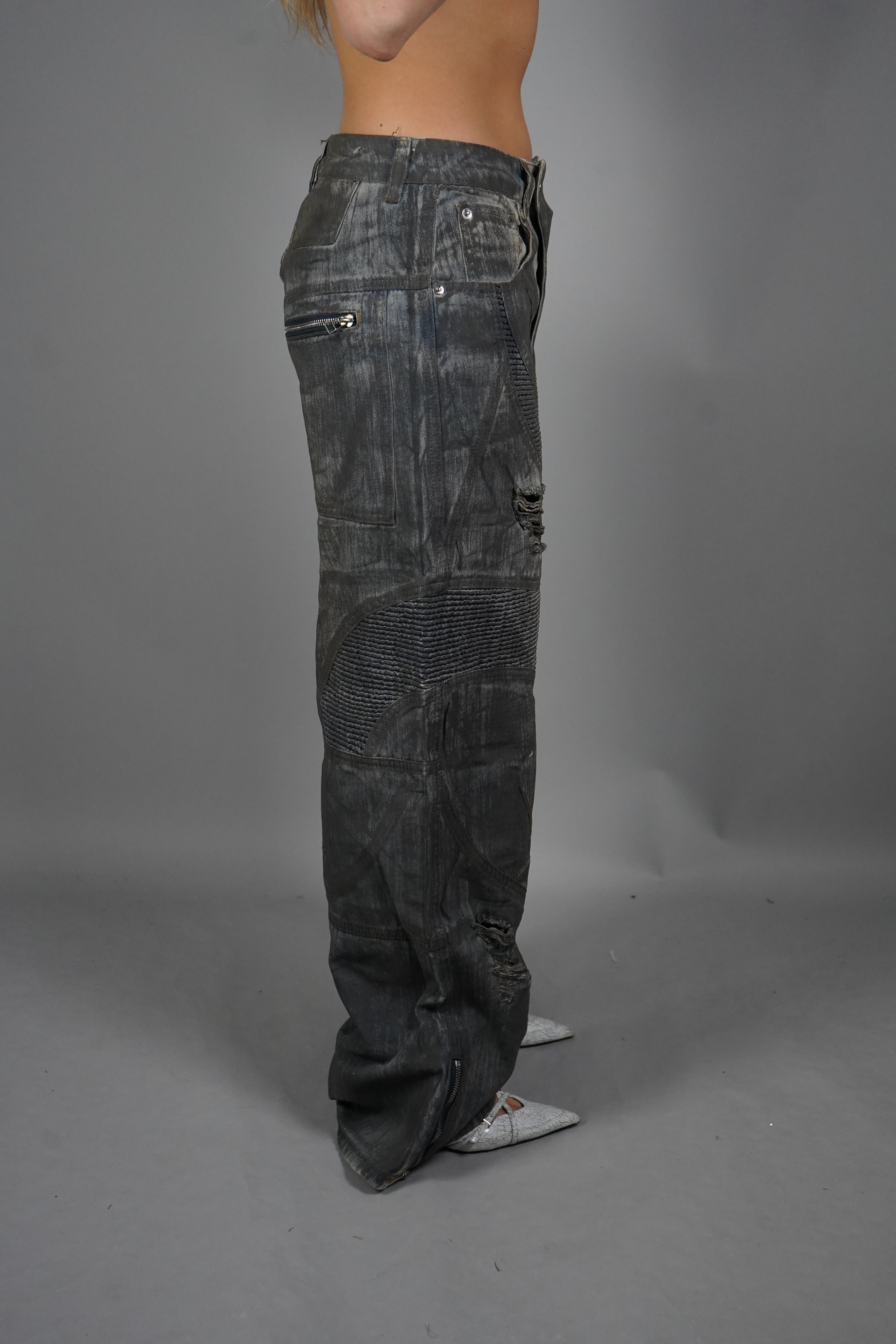 JEANS SPACE