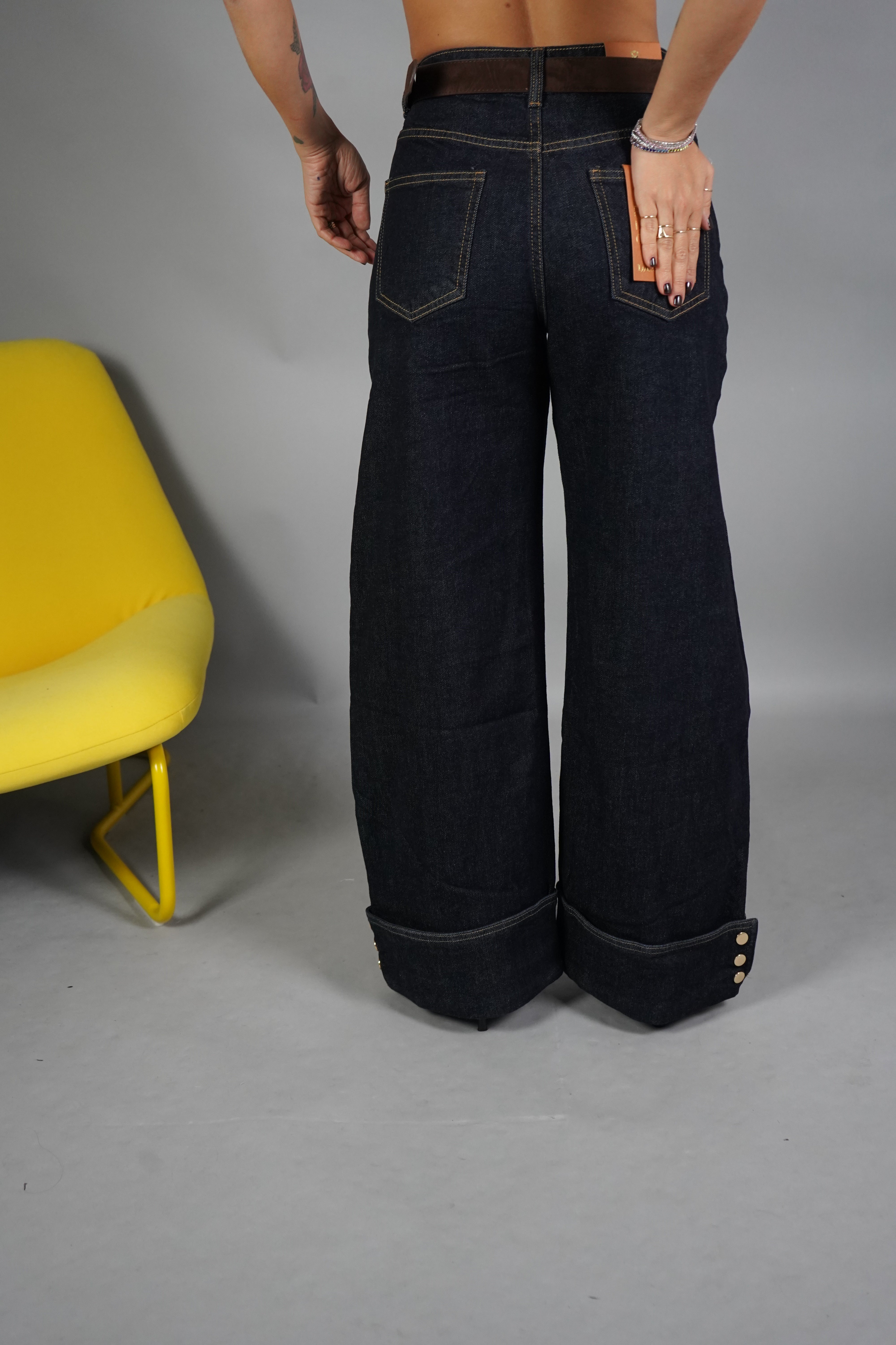 JEANS BALLON CON CINTURA DENIM SCURO