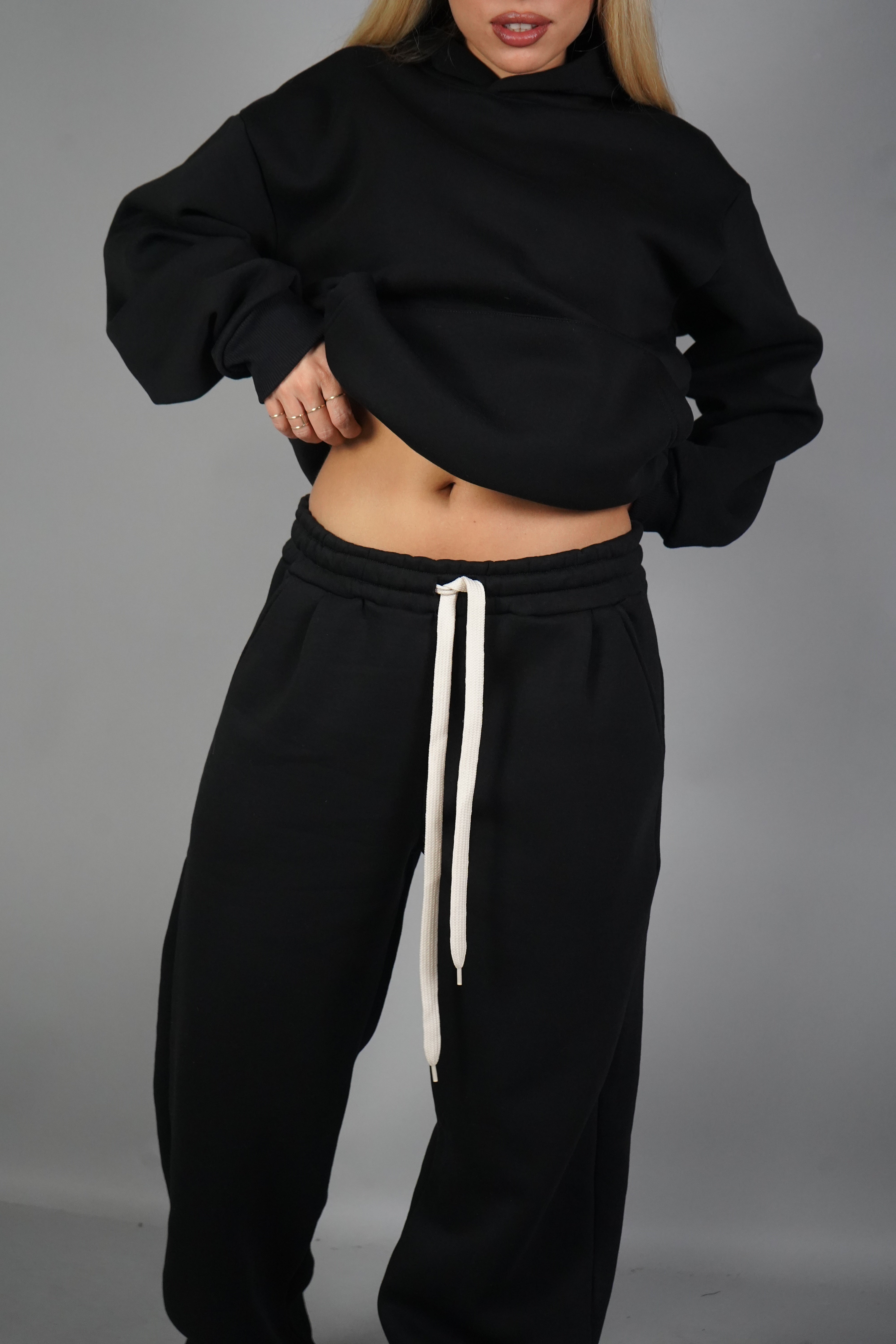 TUTA MADRID BOXY FIT NERA