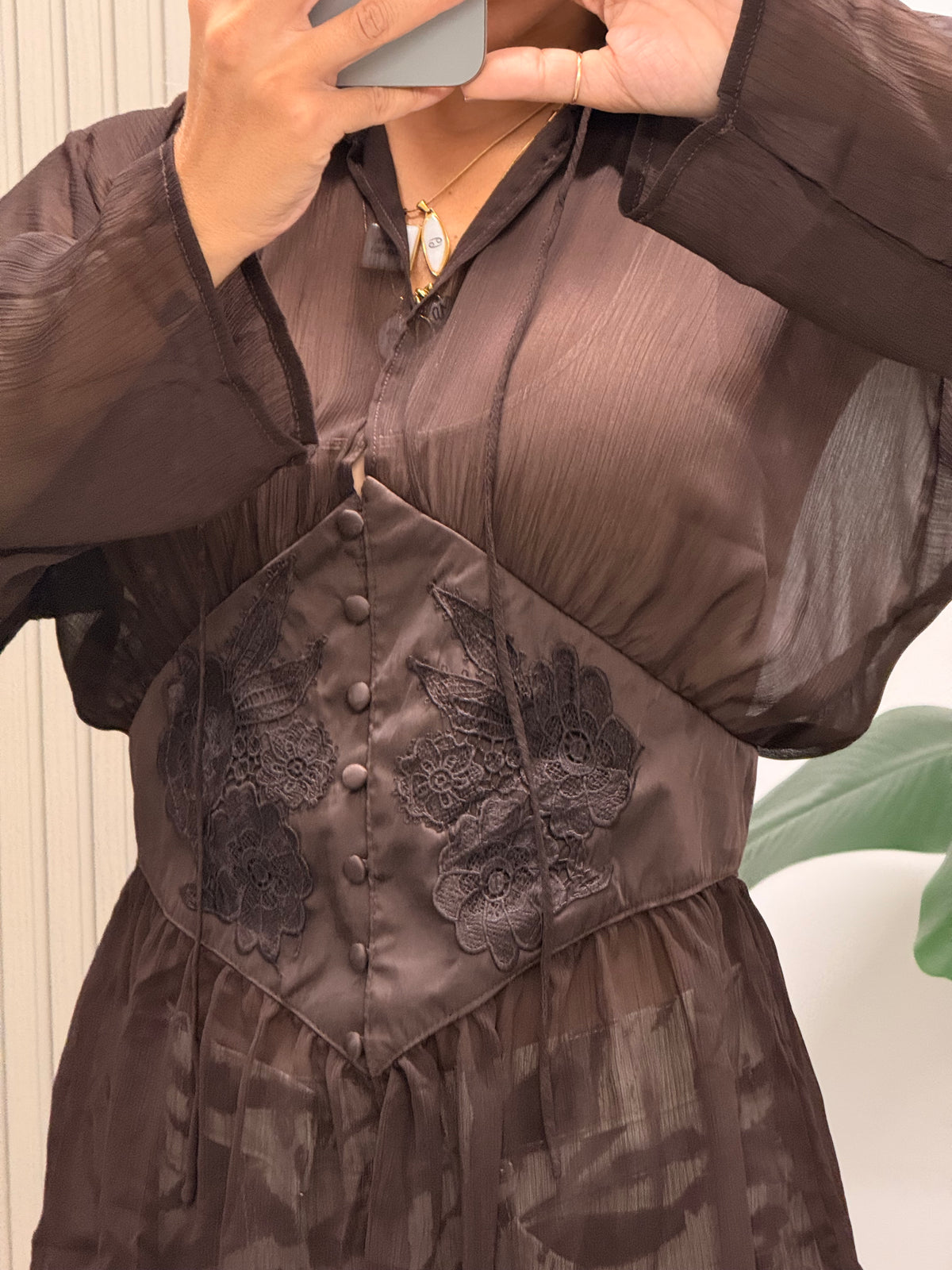 CAMICIA ROMANTICA MARRONE