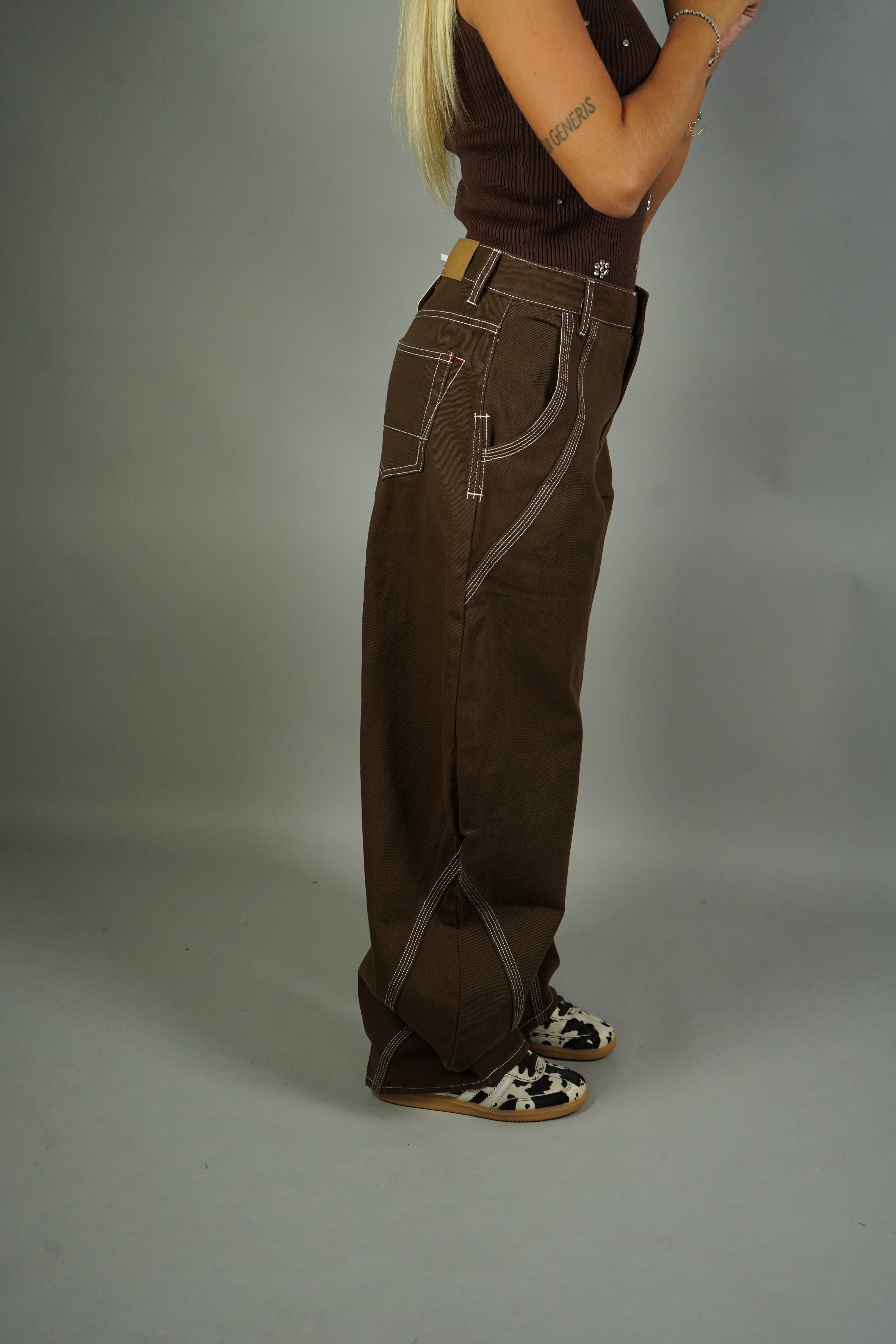 JEANS BALLON CUCITURE MARRONE