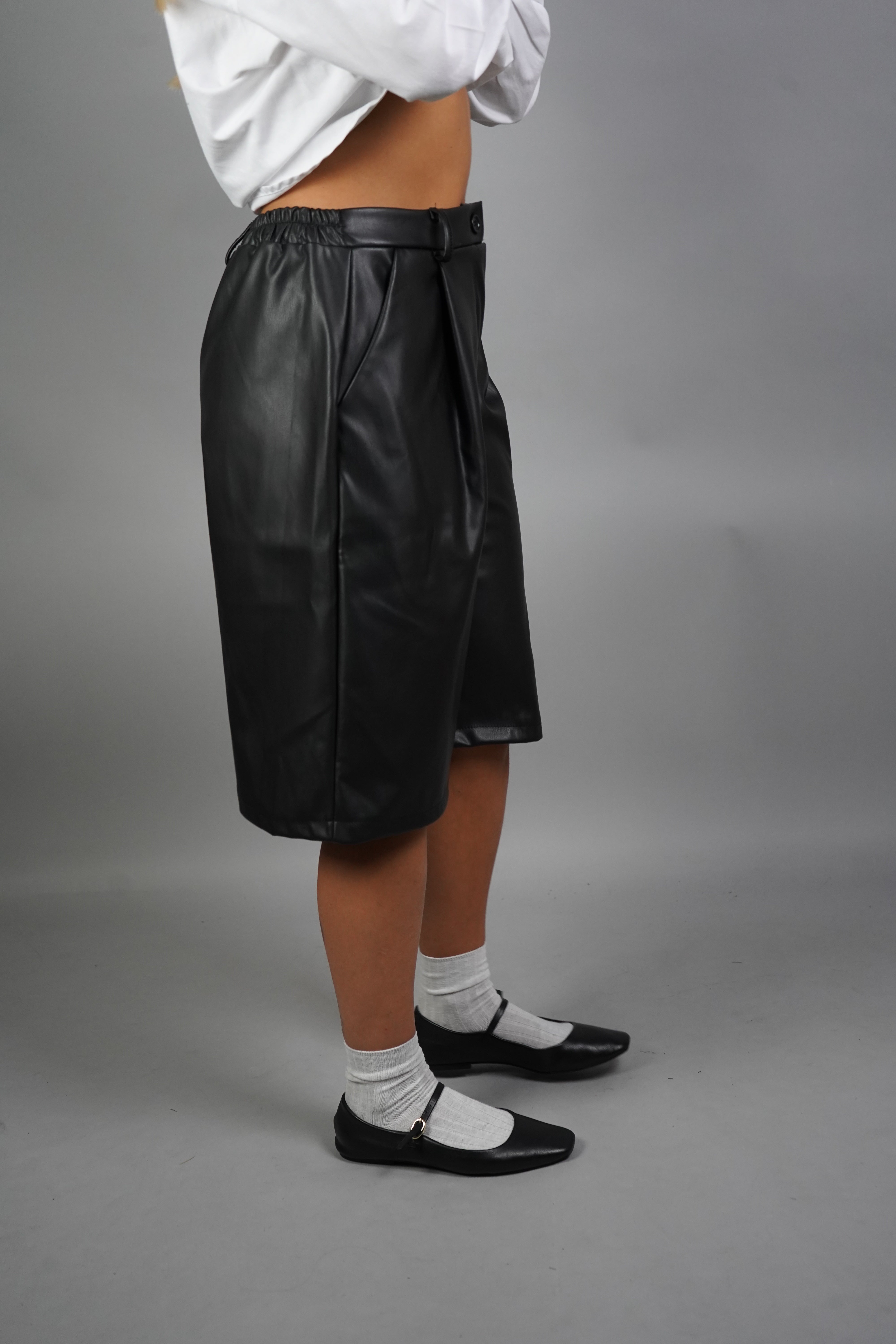 BERMUDA ECOPELLE NERO