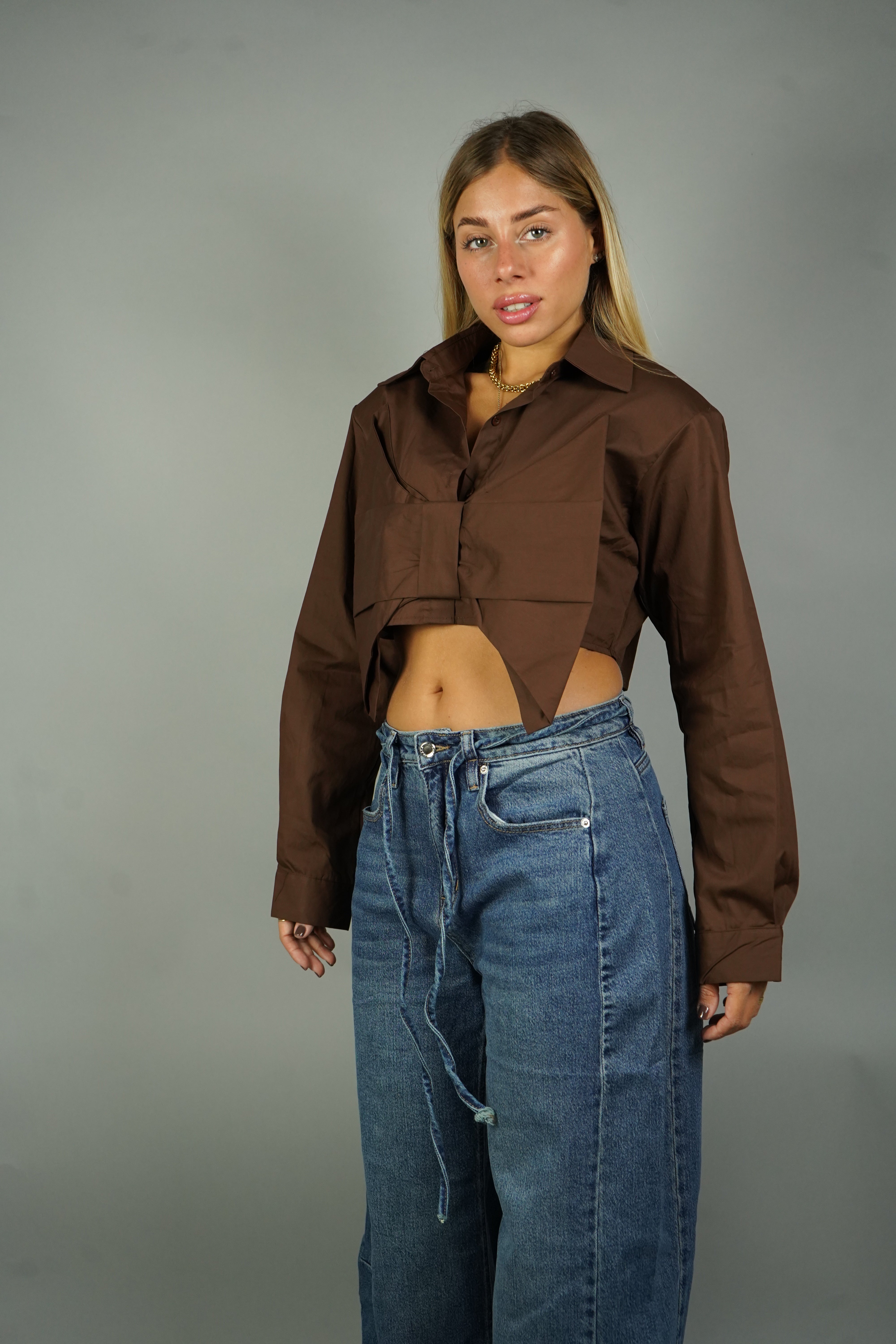 CAMICIA CROP FIOCCO MARRONE